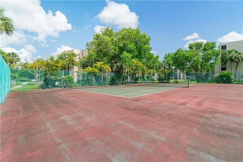 Coral Springs, FL 33071,1075 Riverside Dr #207