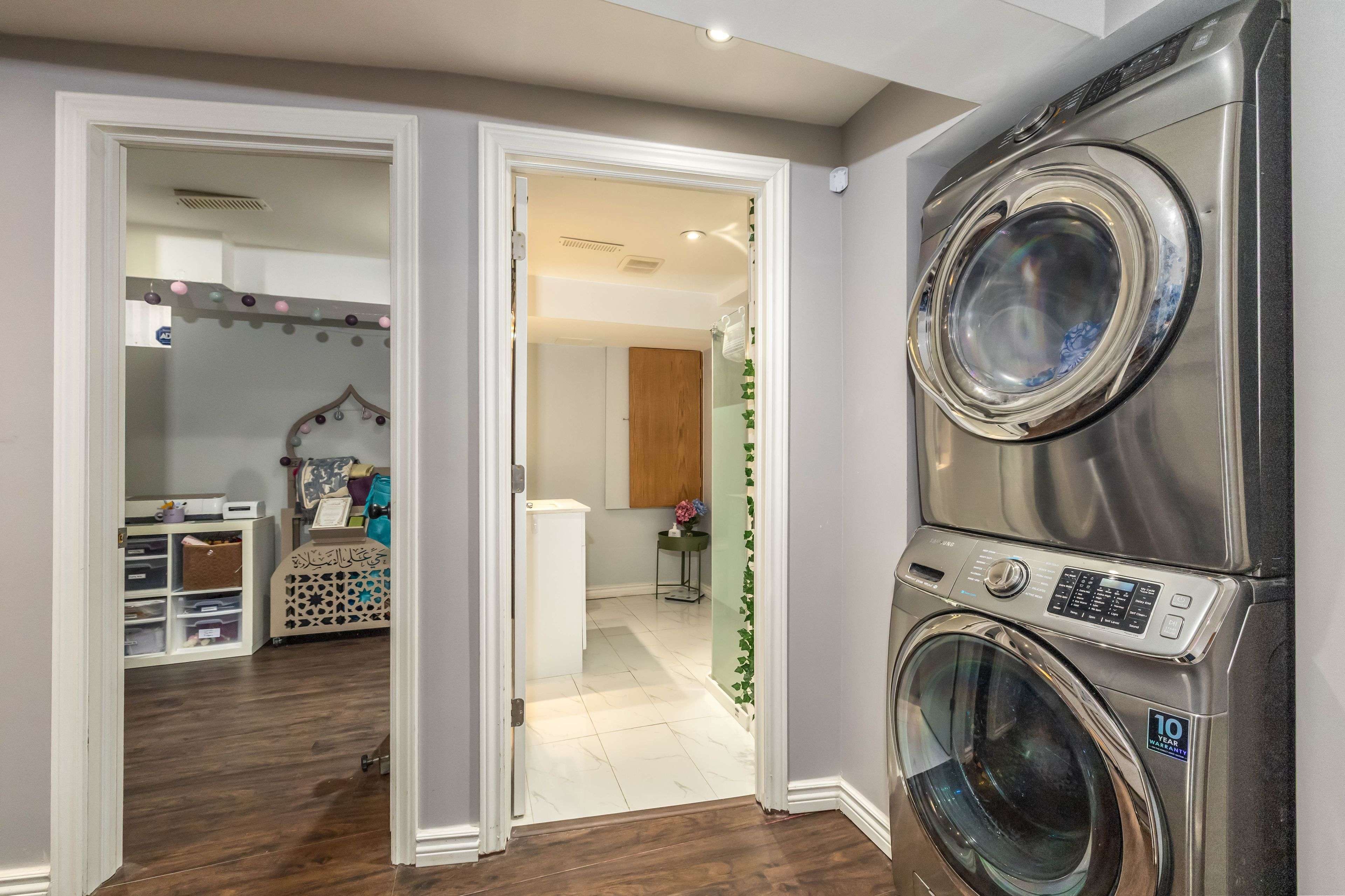 Oakville, ON L6M 3Y2,2362 Proudfoot TRL #Bsmt