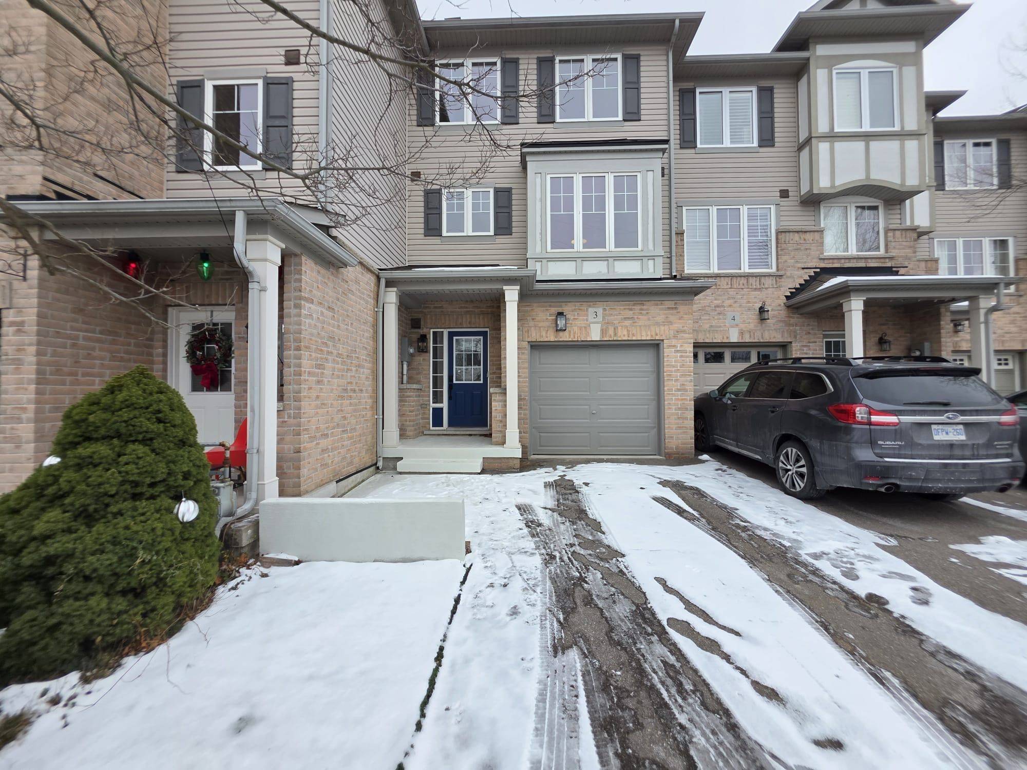 Oakville, ON L6M 0M1,2006 Trawden WAY #3