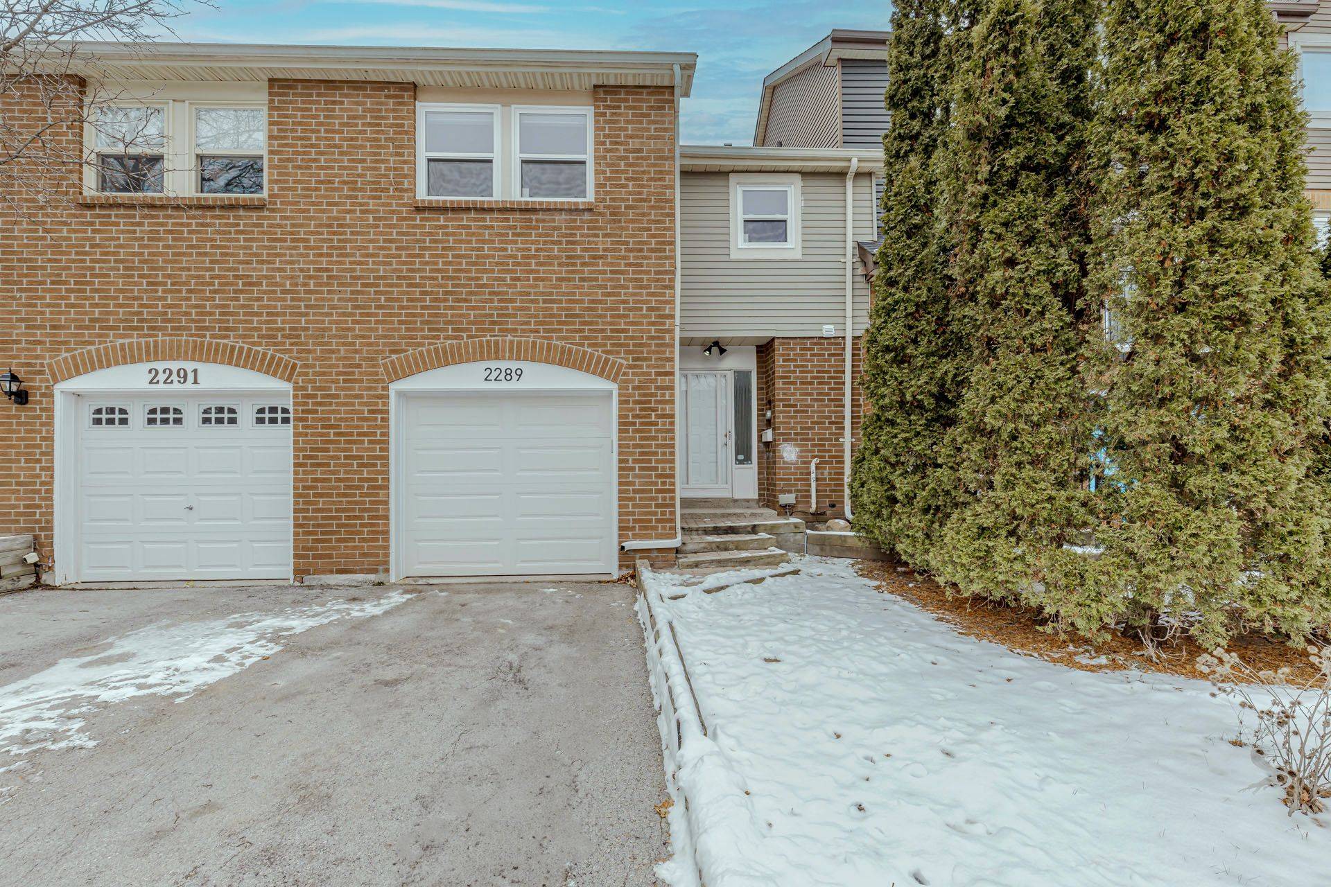 Oakville, ON L6H 3M4,2289 Munn's AVE