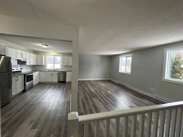 London South, ON N5Z 3S4,83 Marlborough AVE #1