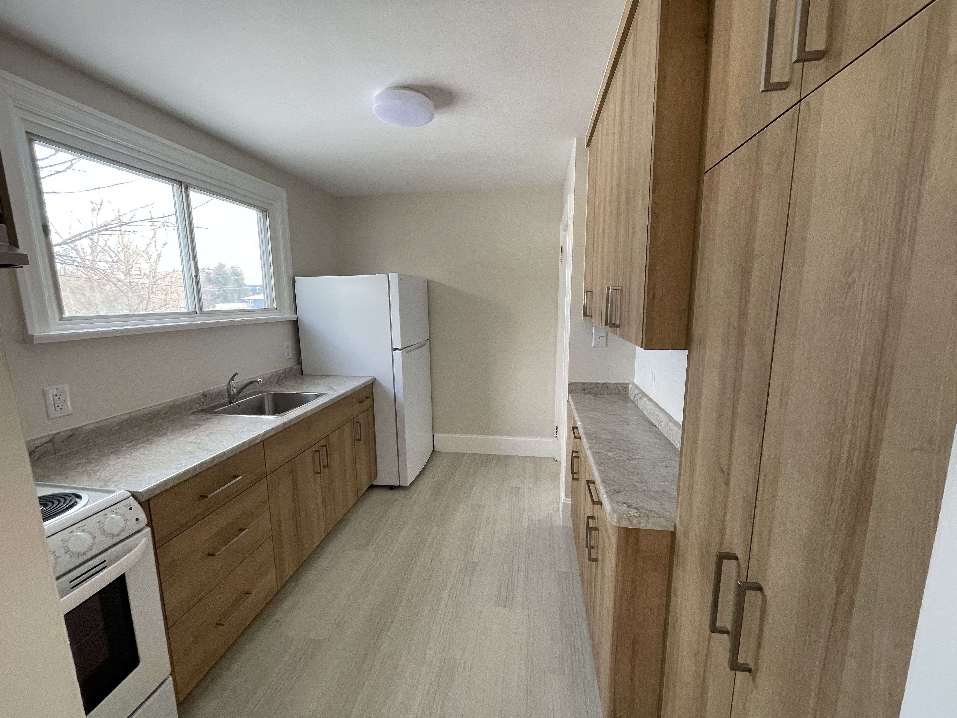 Welland, ON L3C 4X2,565 Fitch ST