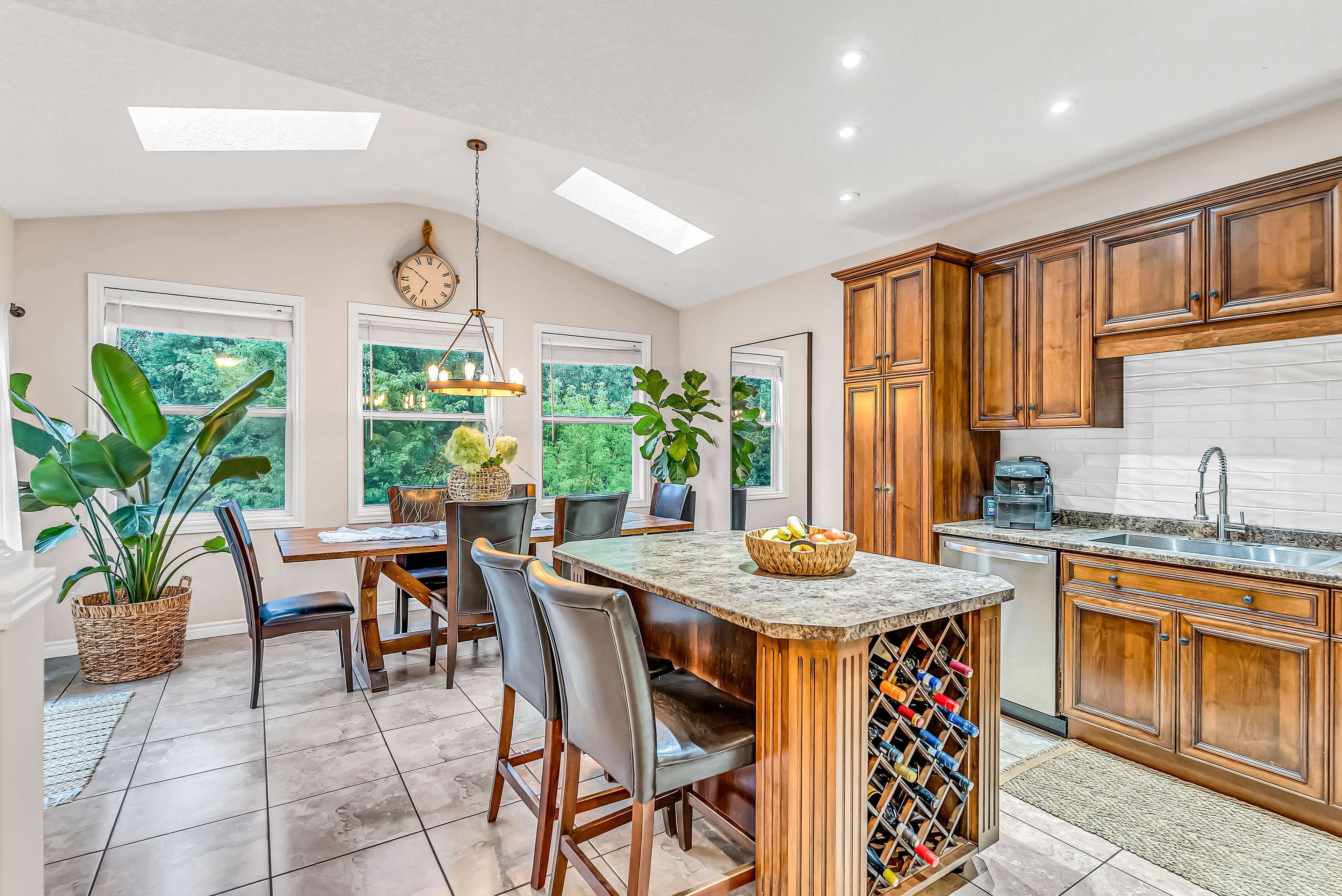 Guelph, ON N1G 0G9,280 Carrington DR