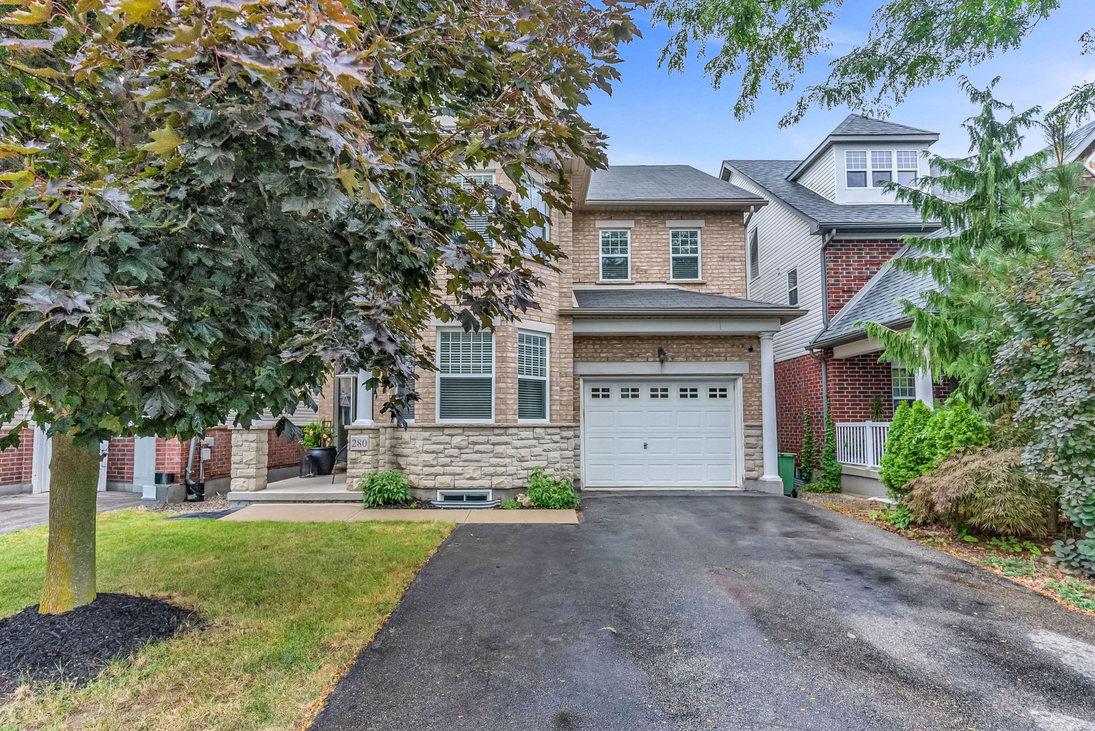 Guelph, ON N1G 0G9,280 Carrington DR