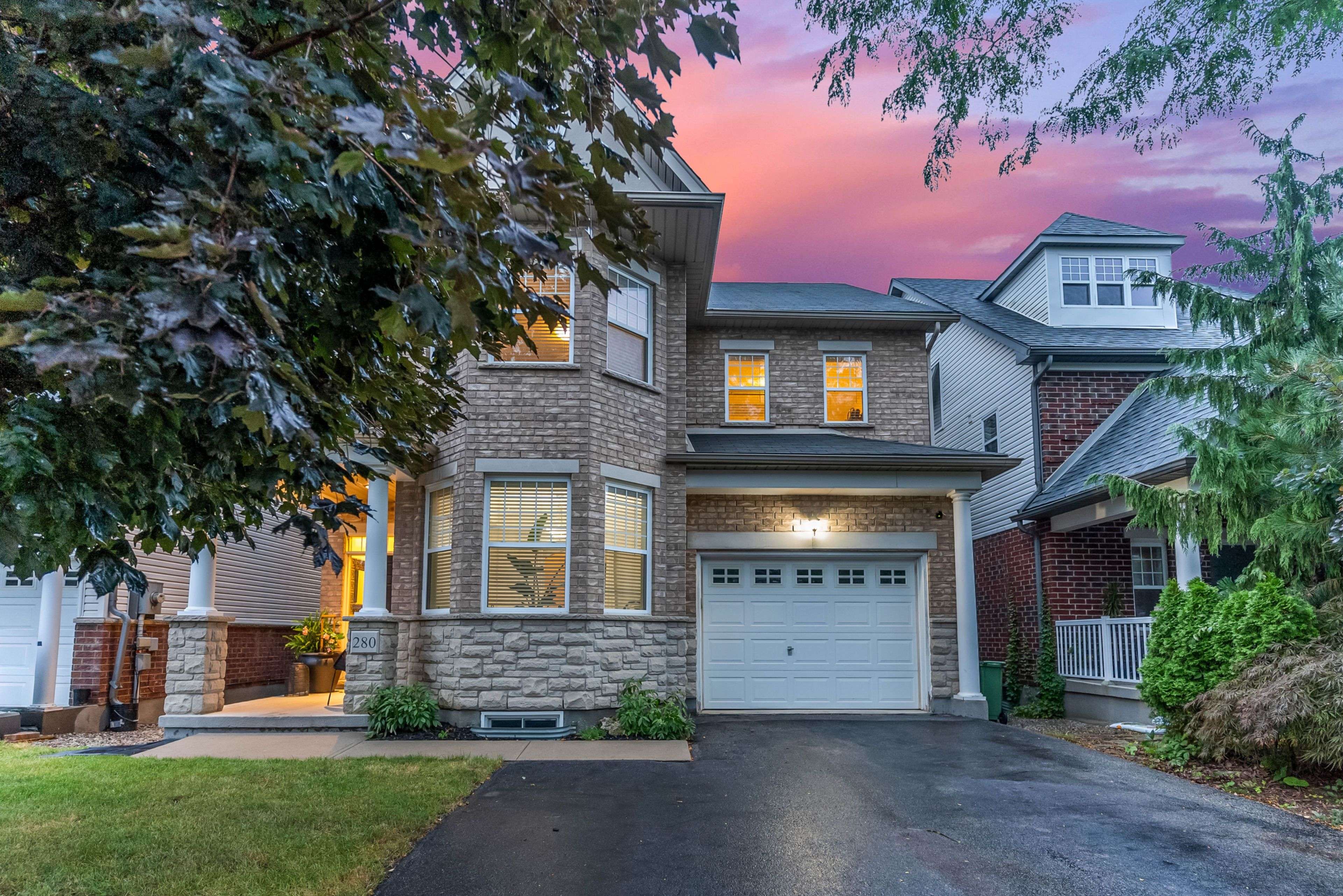 Guelph, ON N1G 0G9,280 Carrington DR