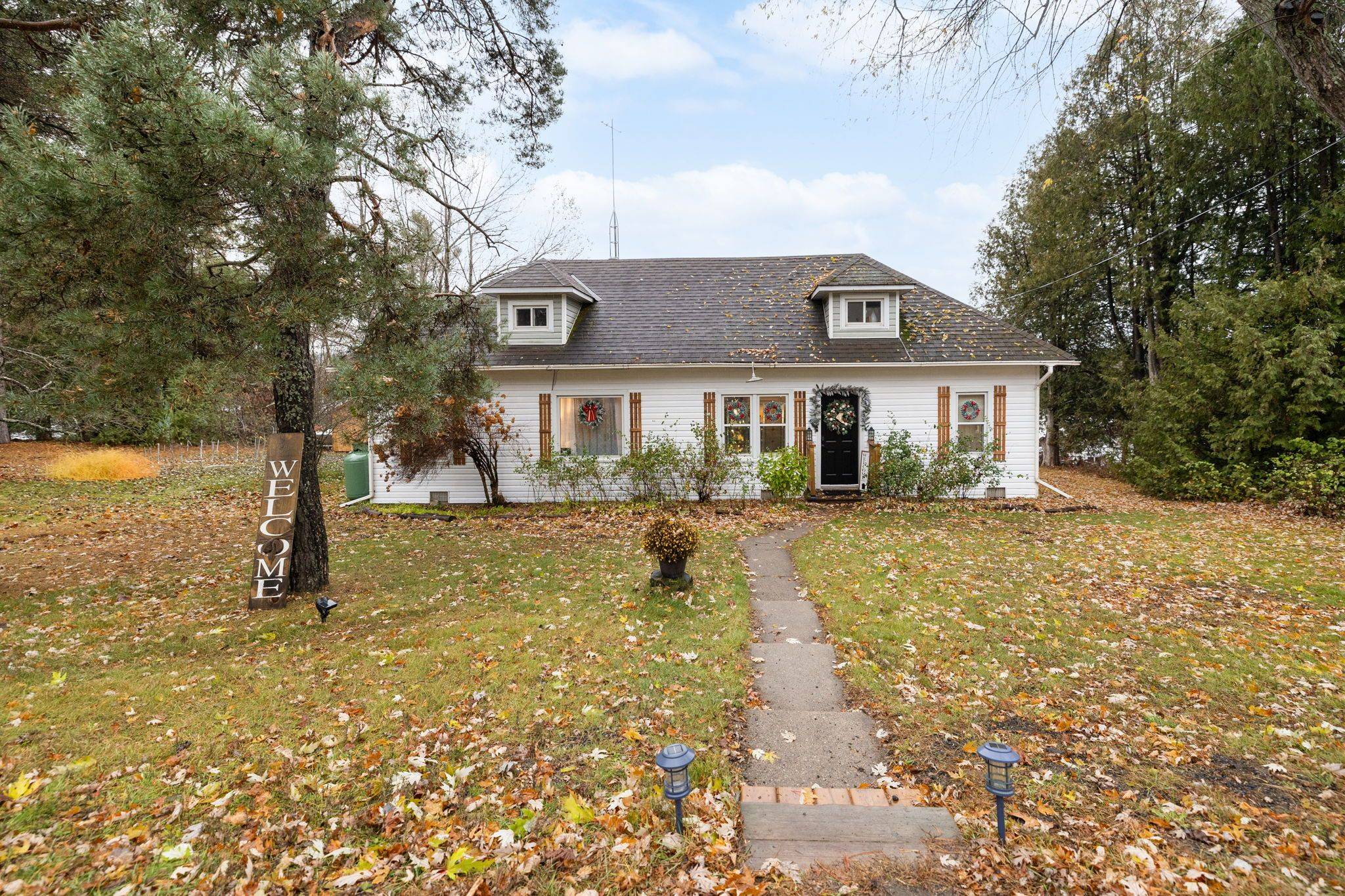 Addington Highlands, ON K0H 1L0,66 Bridge ST