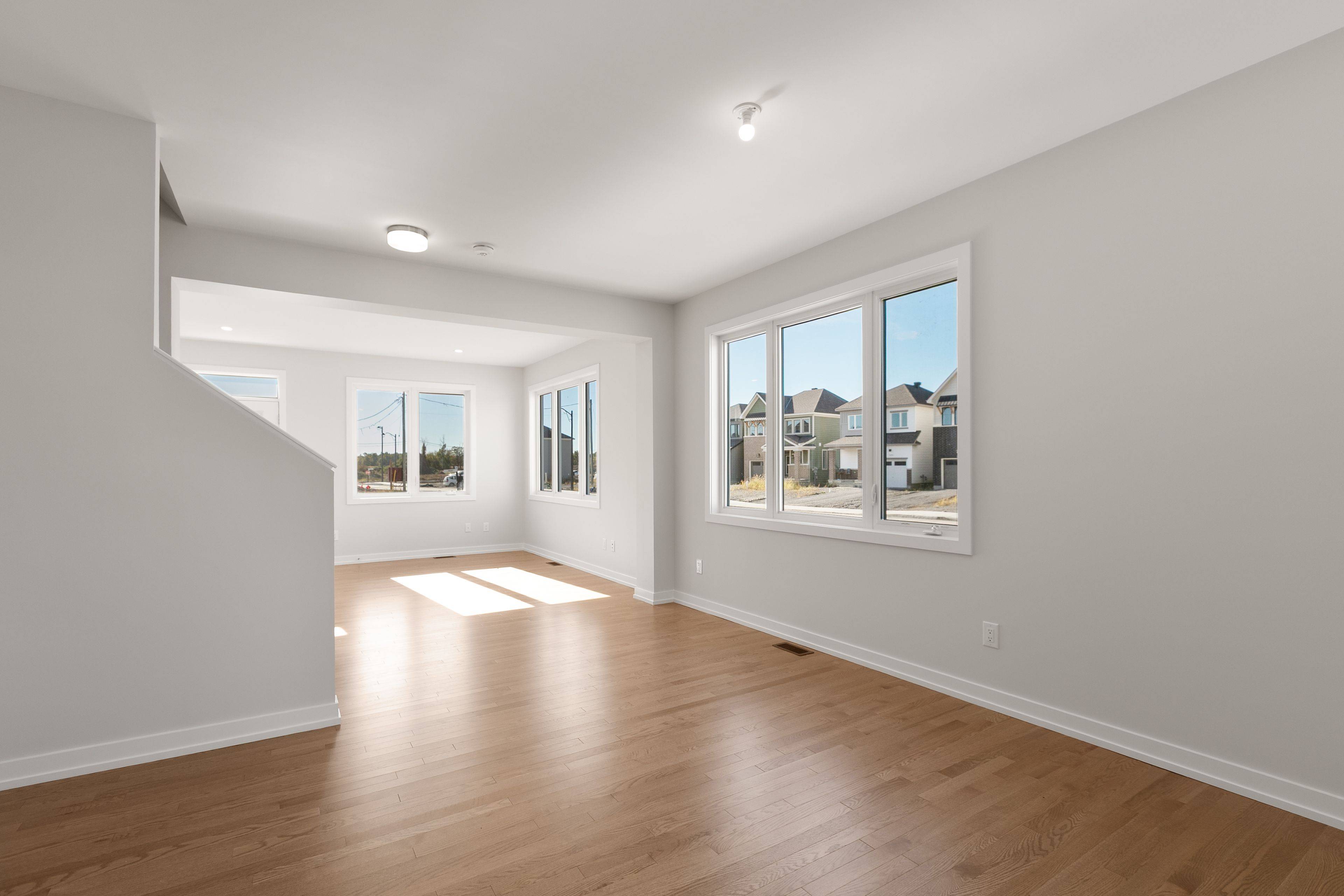 Stittsville - Munster - Richmond, ON K0A 2Z0,940 Seagrave LN