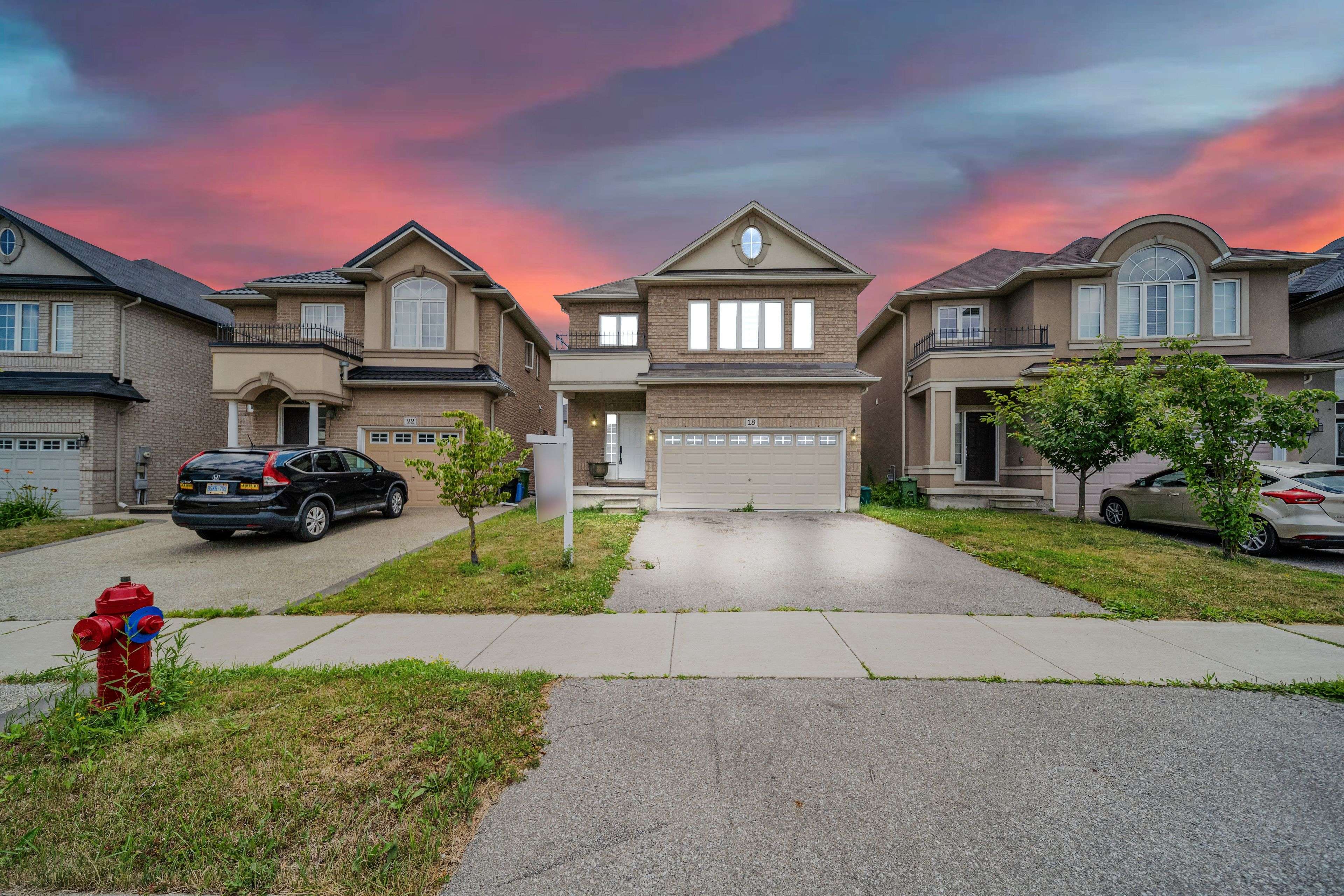 Hamilton, ON L9K 0G1,18 House LN