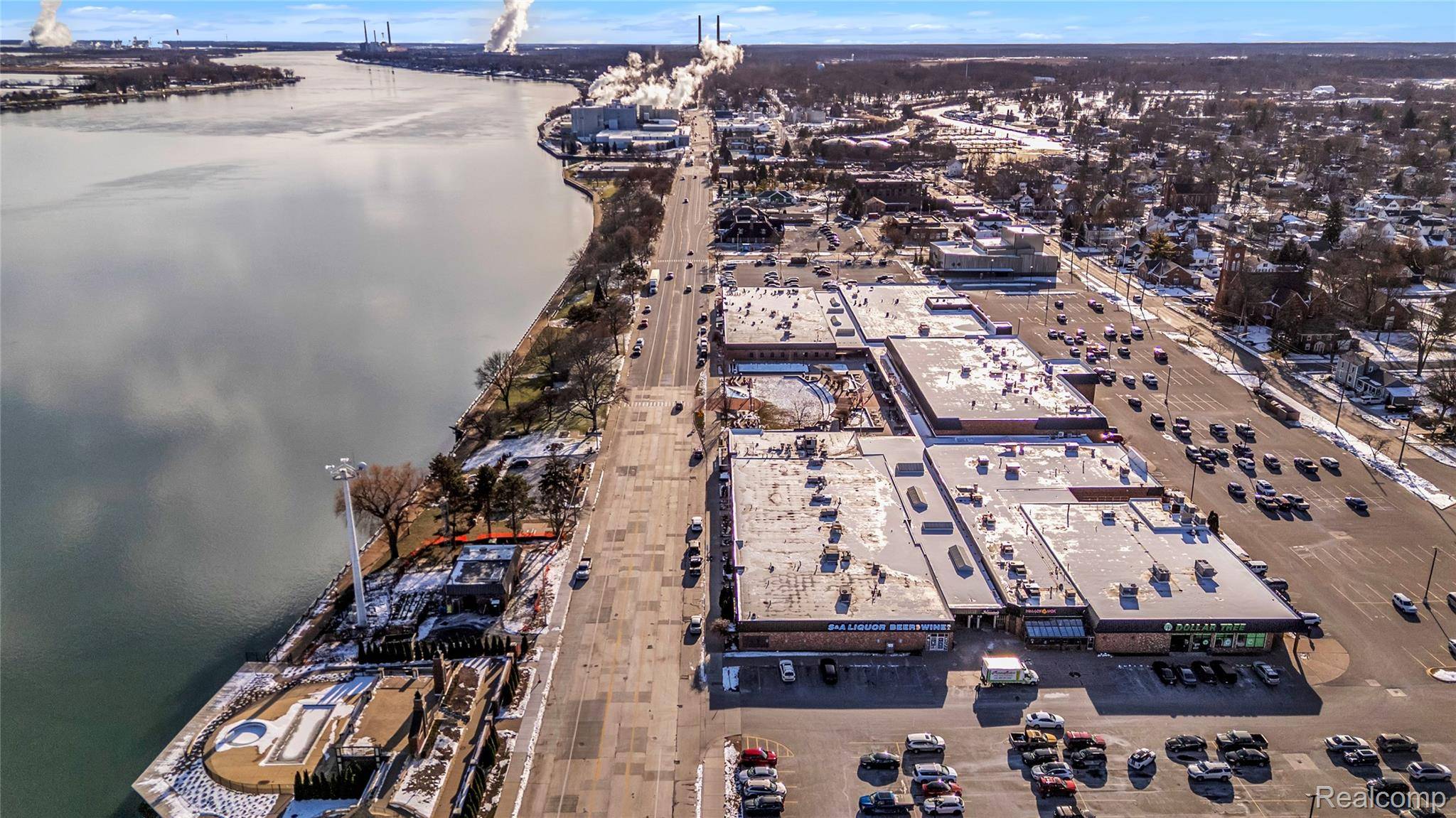 St. Clair, MI 48079,201 N Riverside AVE #B 7