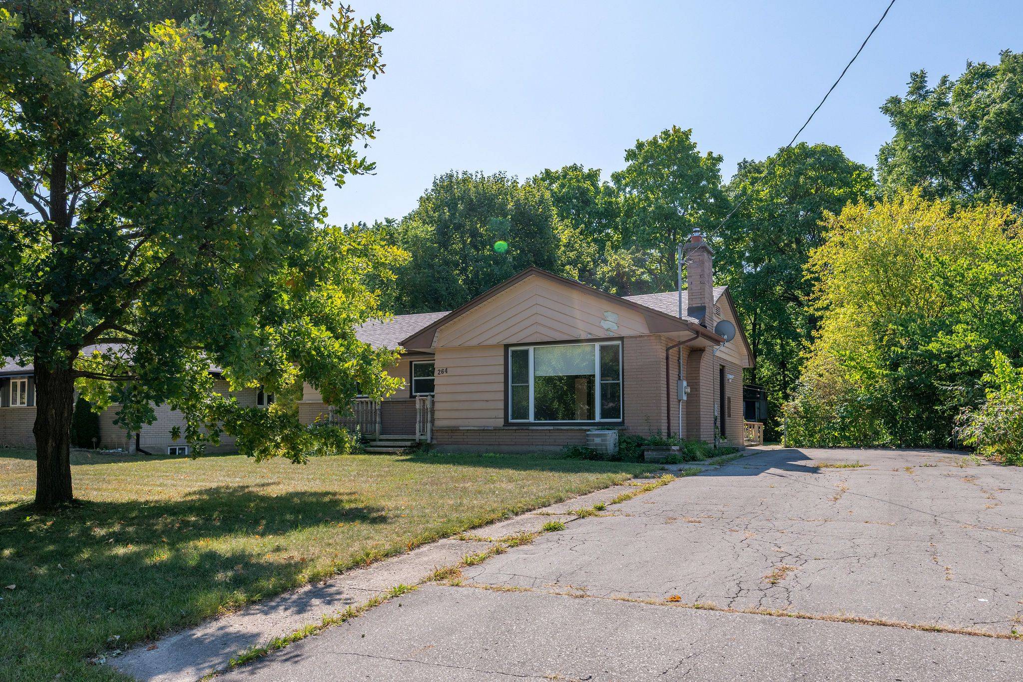 London North, ON N6G 1B5,264 Trott DR