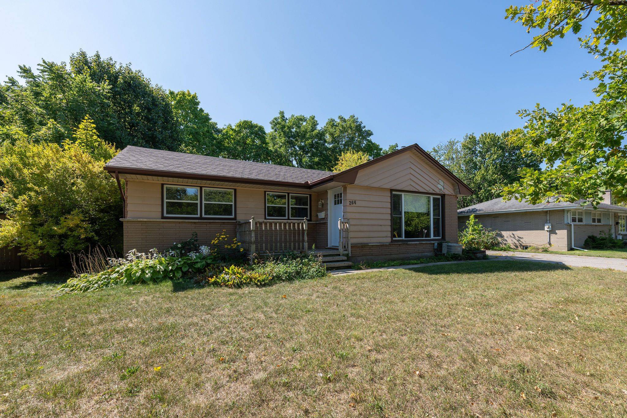 London North, ON N6G 1B5,264 Trott DR