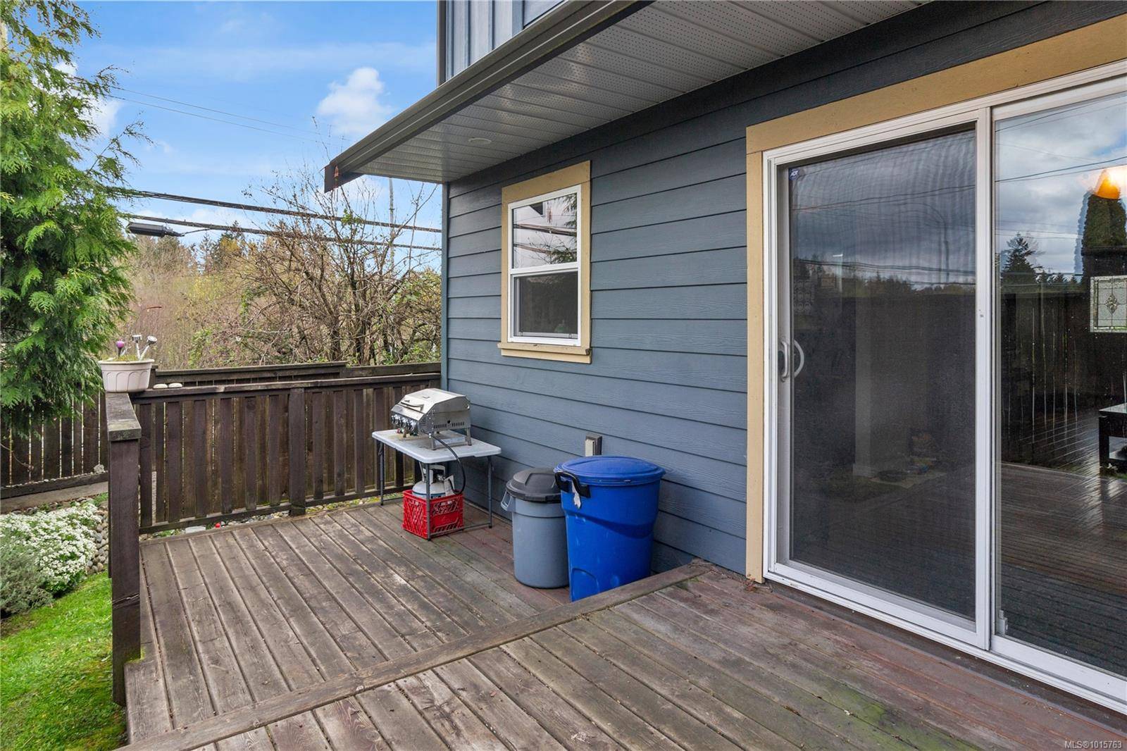 Ladysmith, BC V9G 1B8,1141 2nd Ave #4