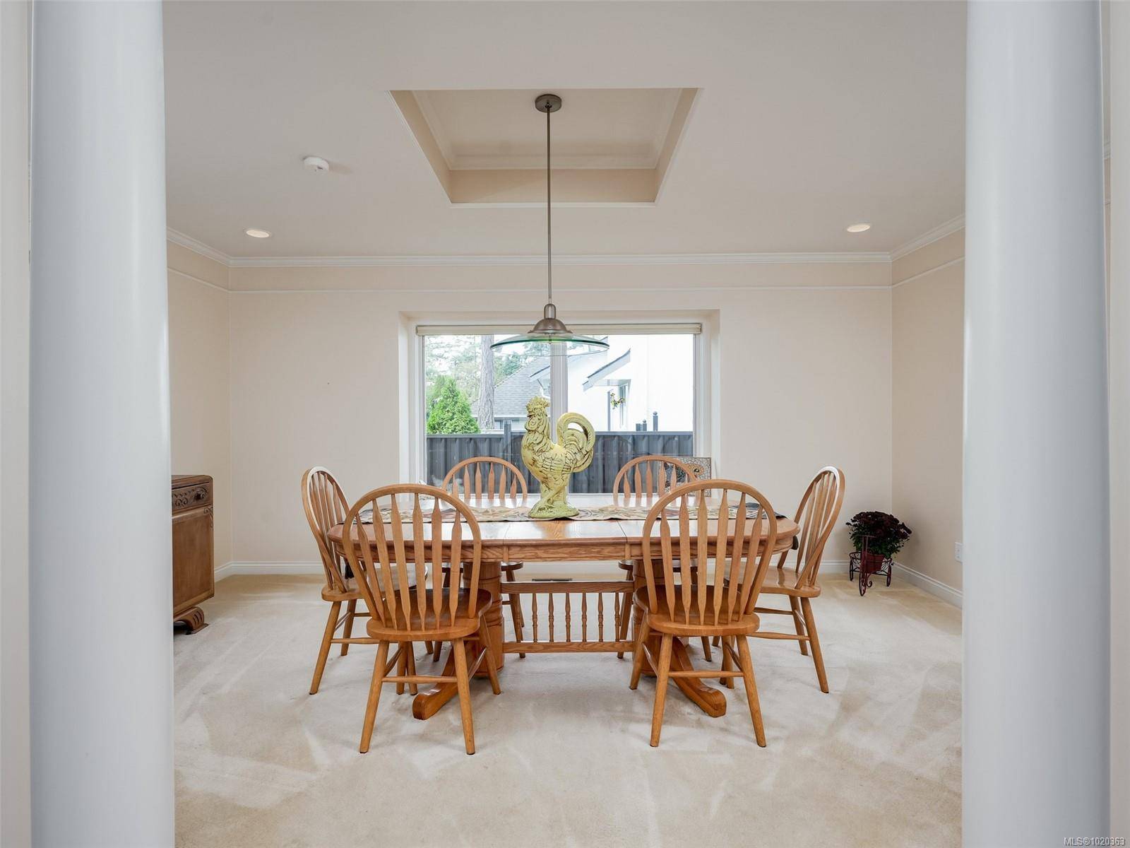 Saanich, BC V8N 6E2,3914 Gibson Crt