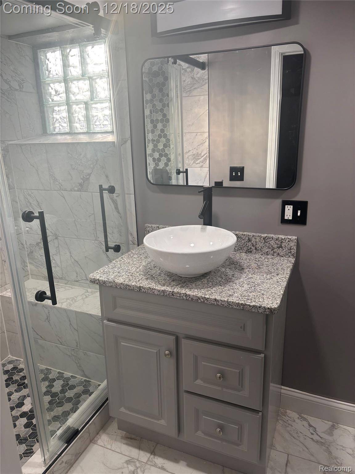 Detroit, MI 48213,13311 Hampshire ST