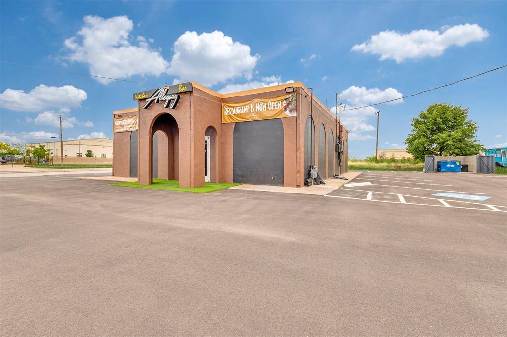 Grand Prairie, TX 75051,2601 W Jefferson Street