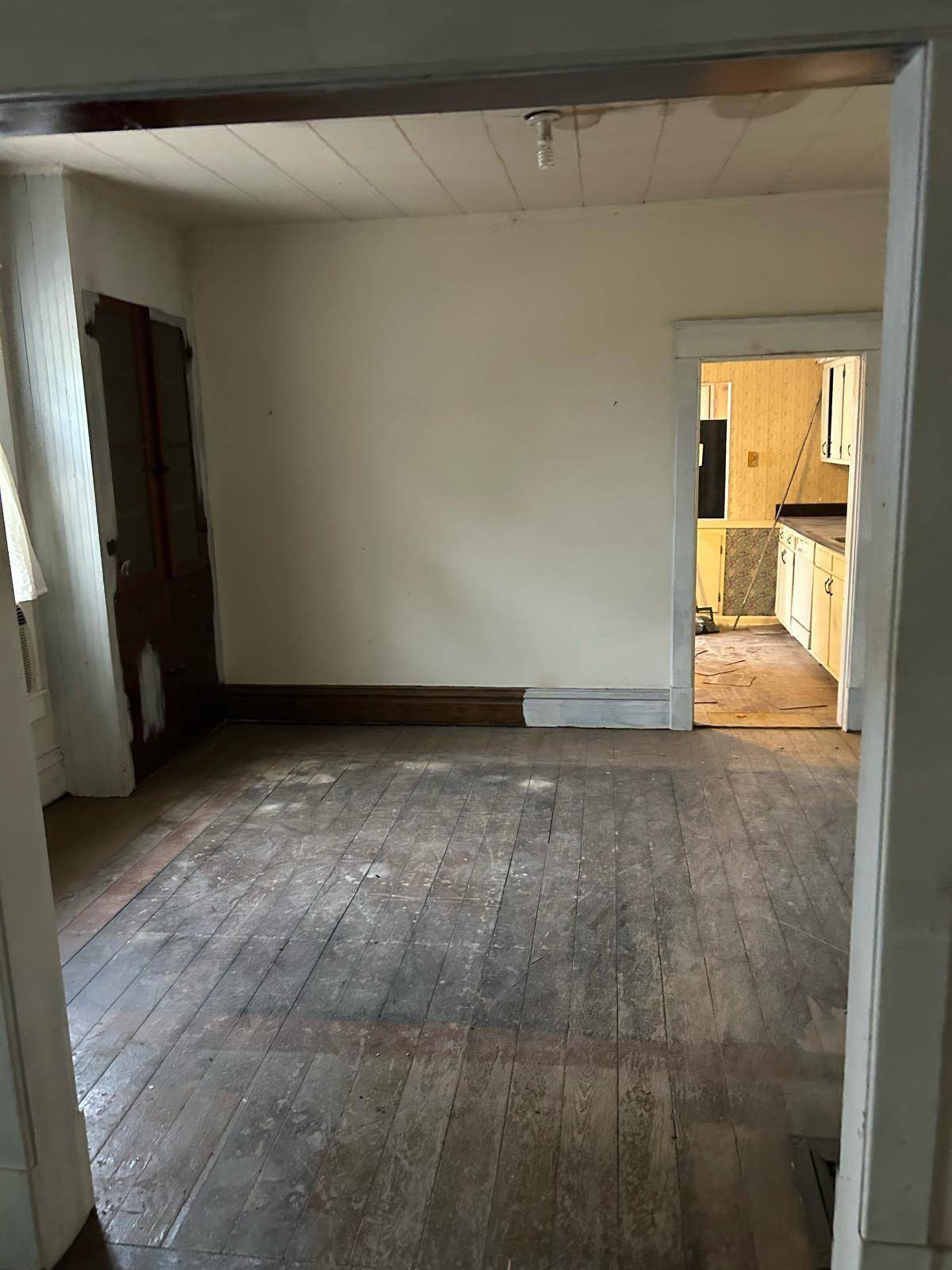 Niles, MI 49120,709 Regent ST