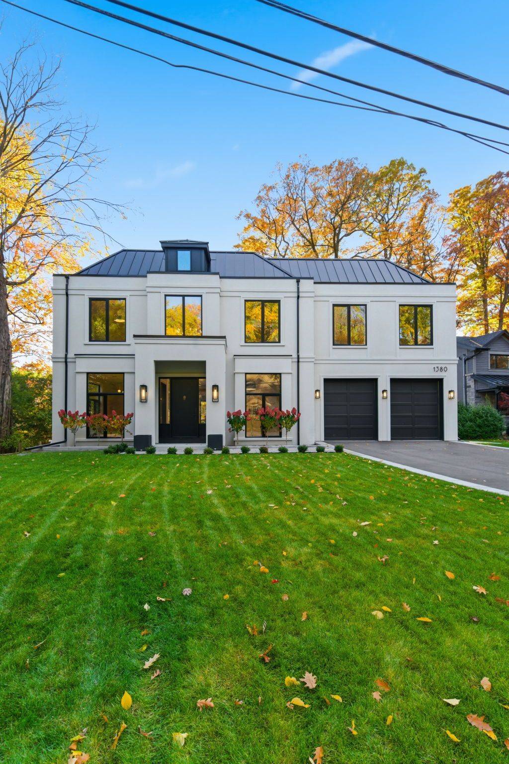 Mississauga, ON L5G 2Y2,1380 Birchwood Heights DR