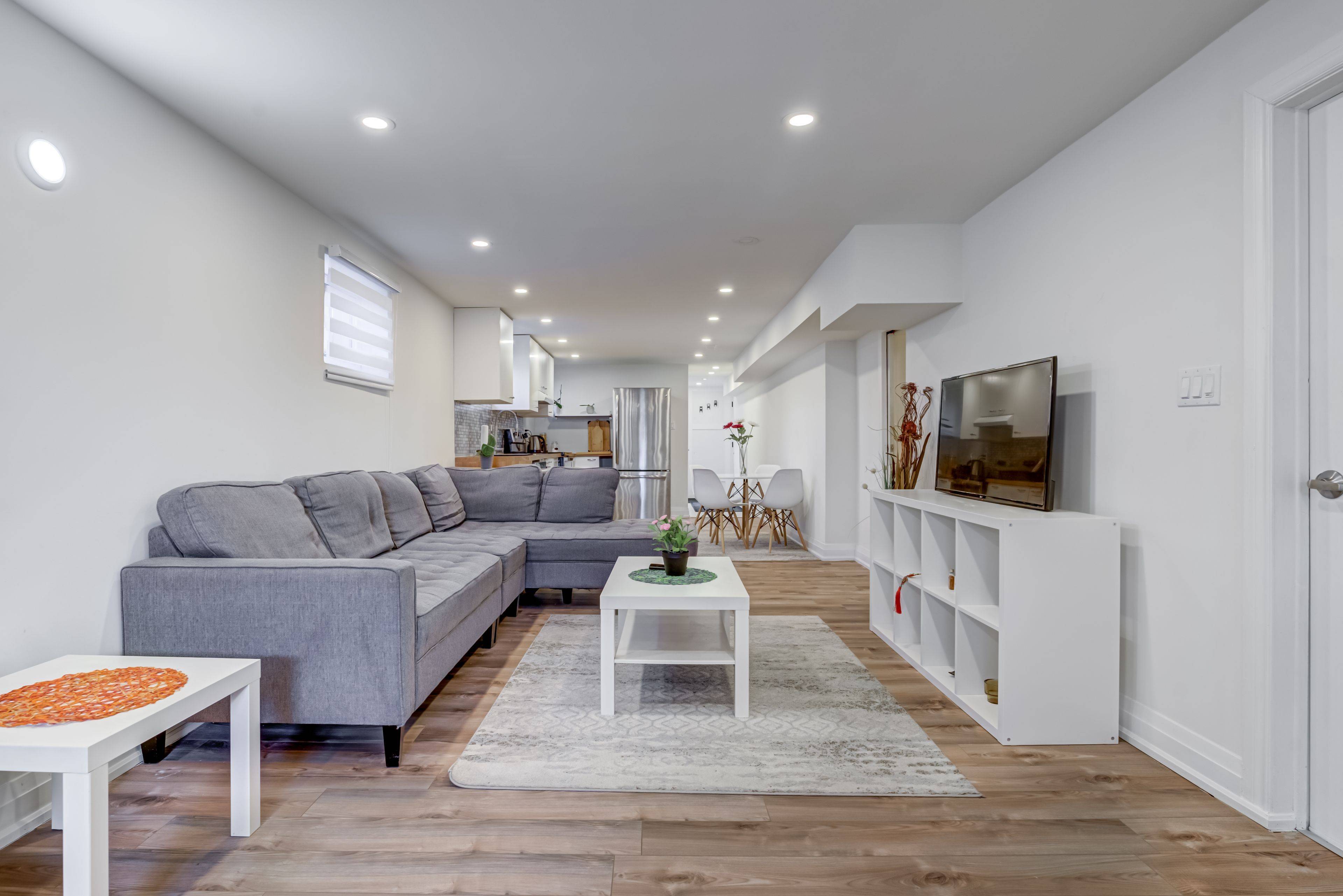 Mississauga, ON L4Z 1G4,484 Kelvedon Mews