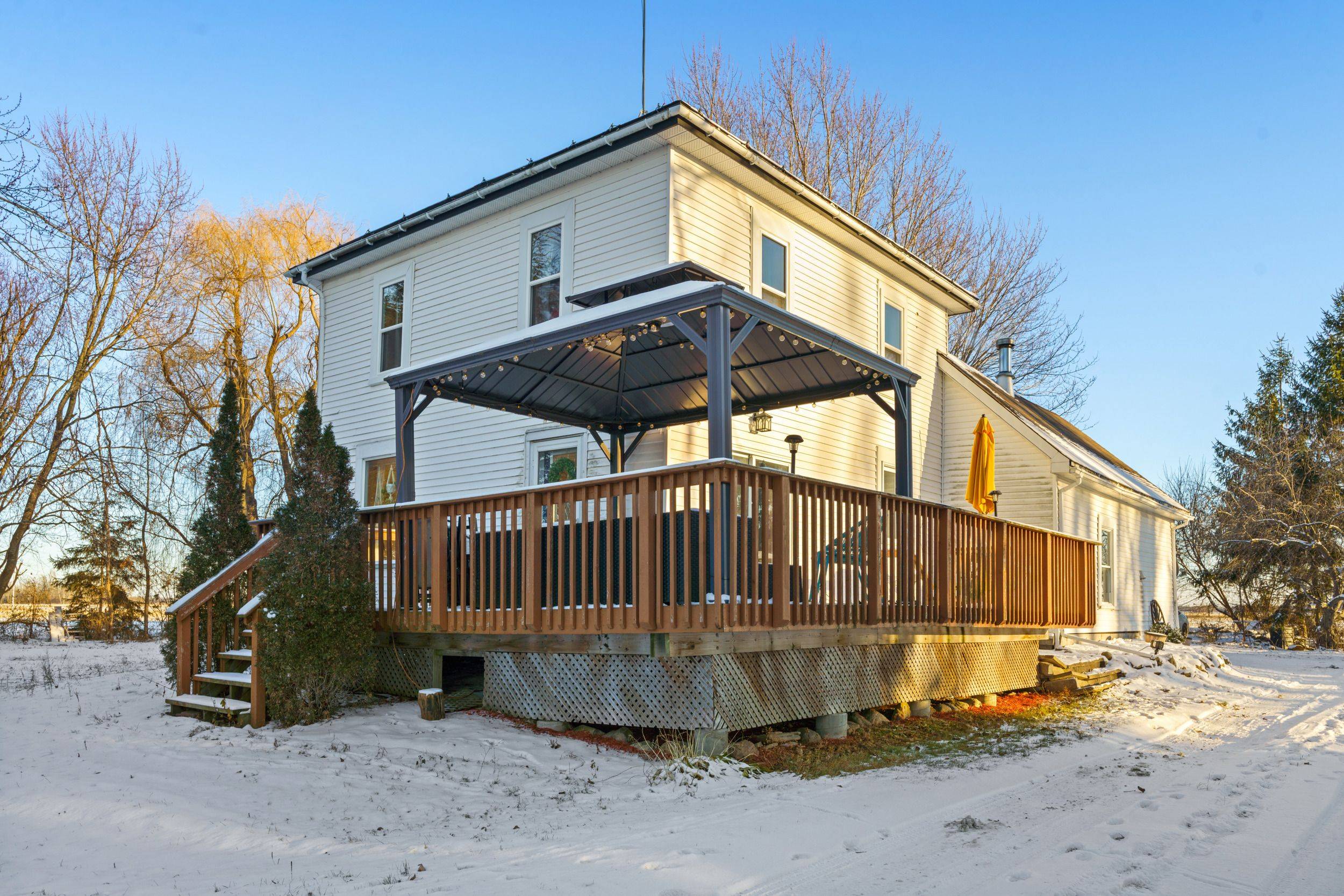 North Dundas, ON K0E 1S0,10938 Church RD