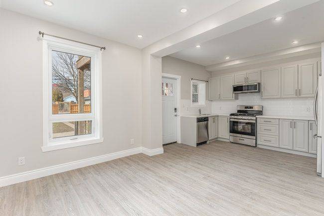 Hamilton, ON L8L 5T2,291 Emerald ST N #Main