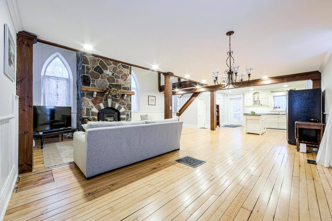 Amaranth, ON L9W 3Z3,10 Mill ST