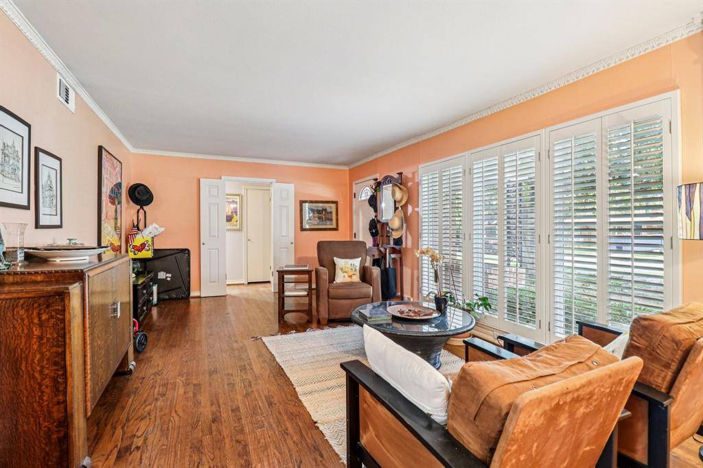 Dallas, TX 75214,6711 Vada Drive