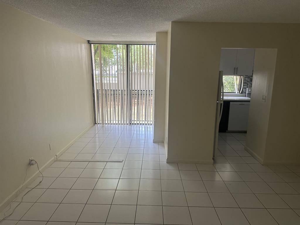 Sunny Isles Beach, FL 33160,16909 N Bay Rd #111