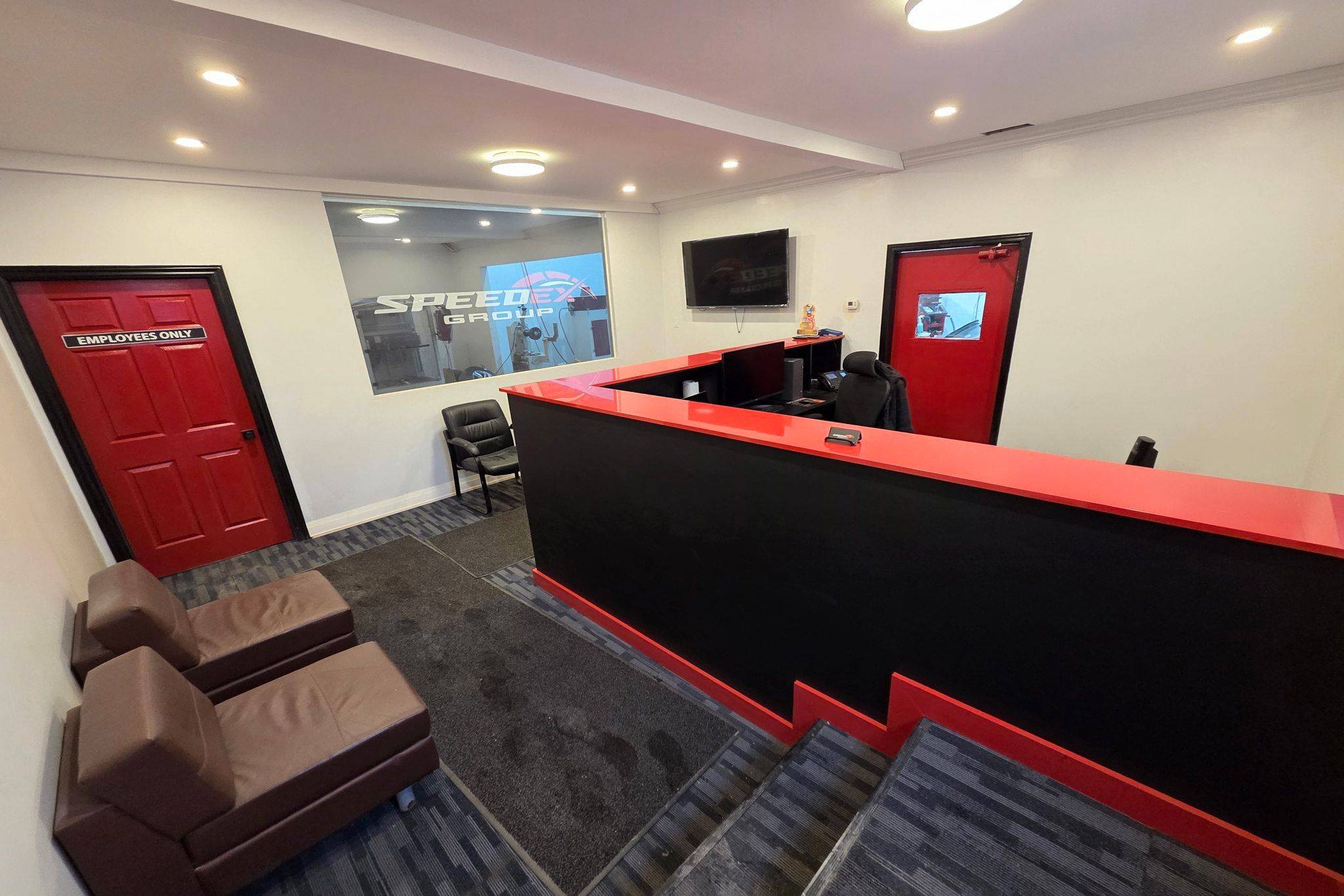 Markham, ON L3P 1W5,3 Laidlaw BLVD #4