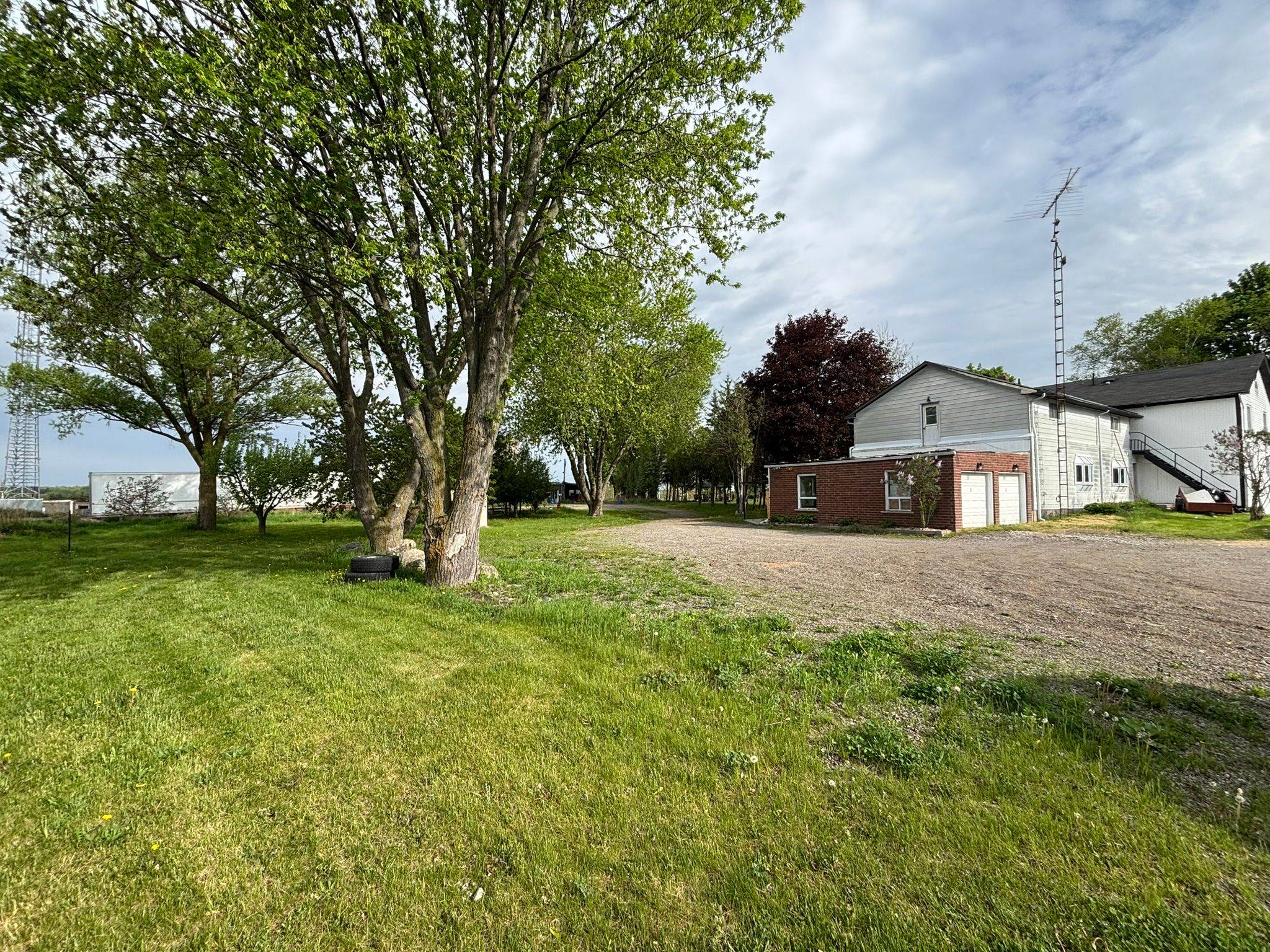 Hamilton, ON N1R 5S2,1381 Hwy 8 N/A #4