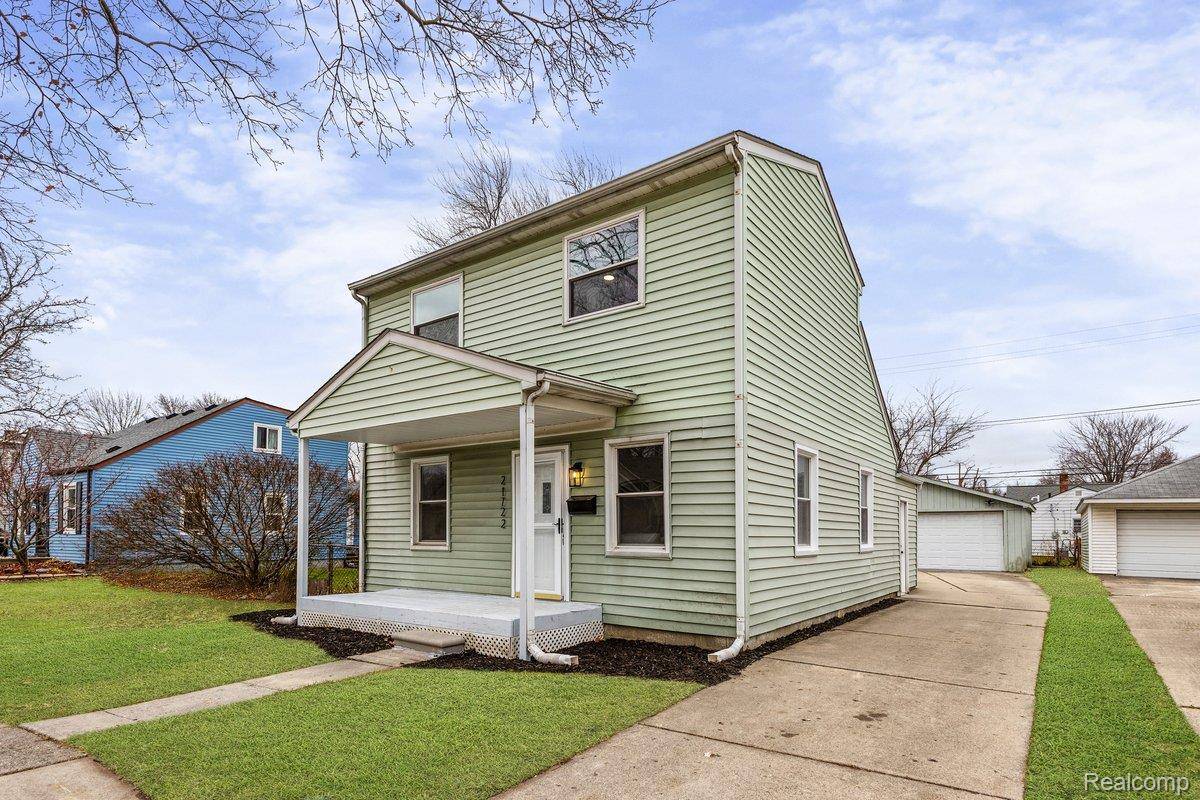 St. Clair Shores, MI 48080,21722 Rosedale ST