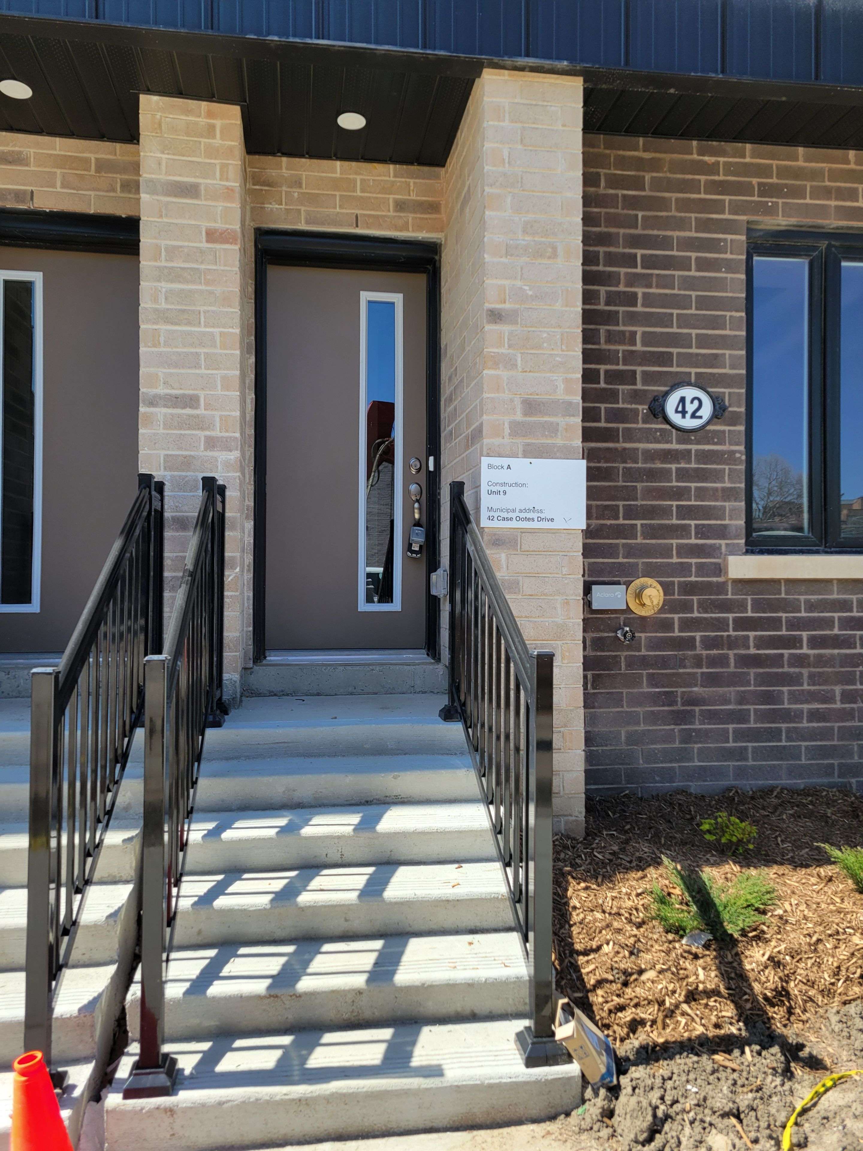 Toronto C13, ON M4A 0A9,42 Case Ootes DR #4