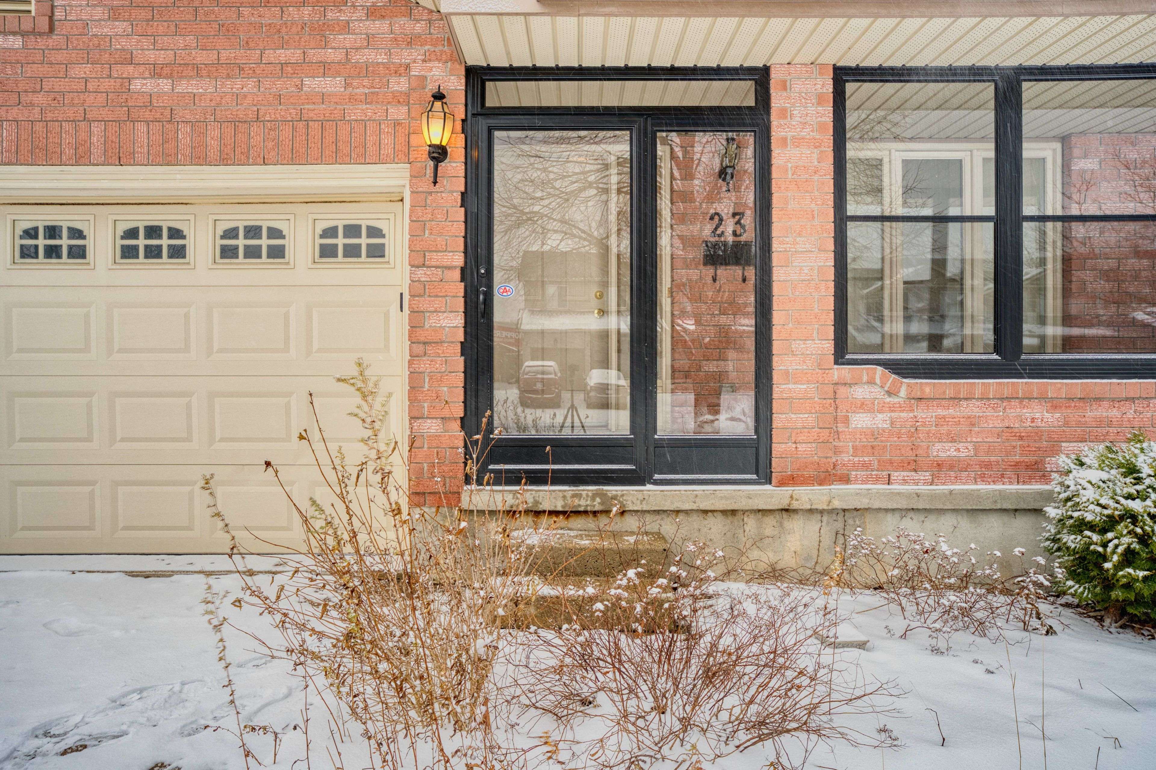 London South, ON N6E 3S6,23 Josselyn DR