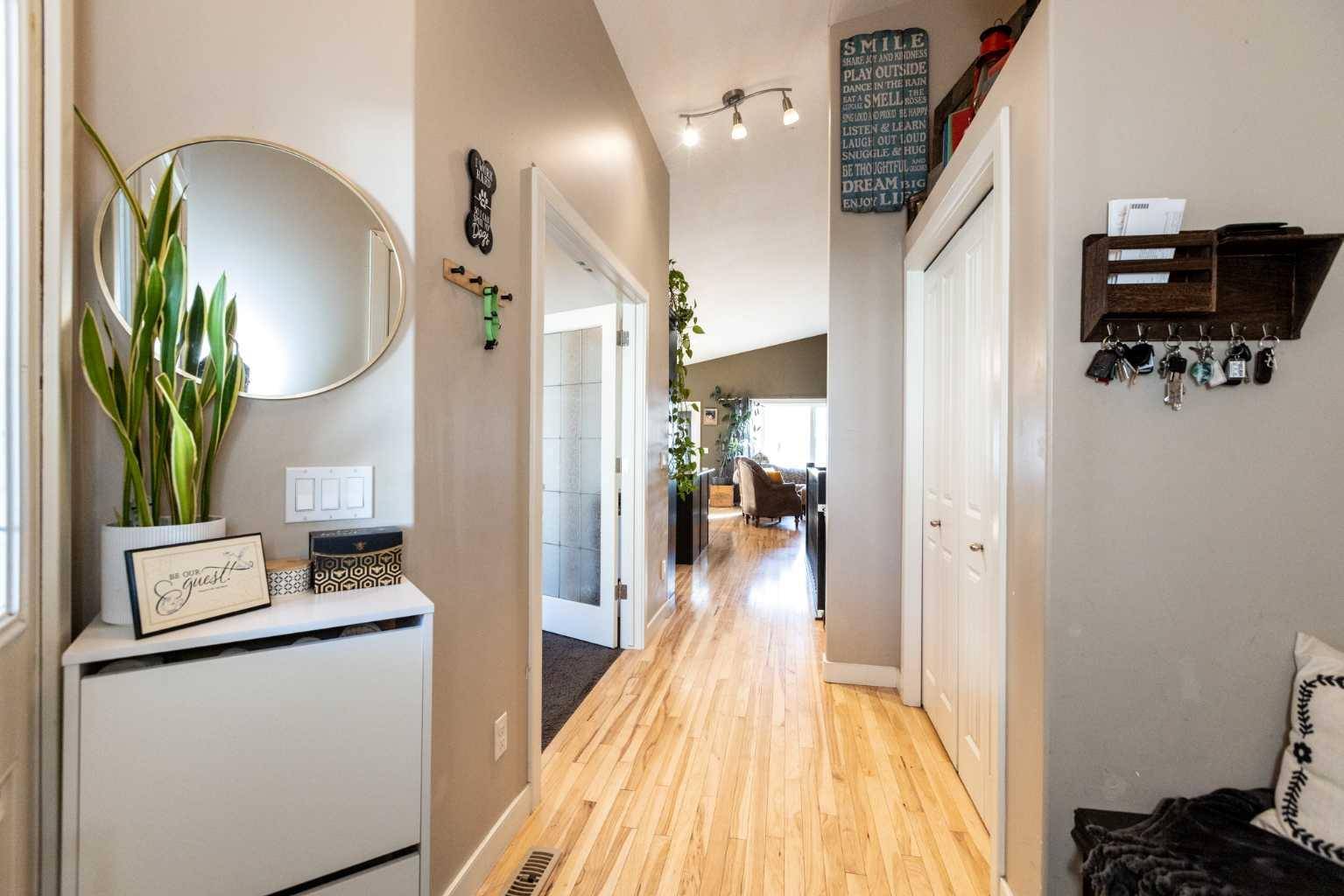 Innisfail, AB T4G 0B9,5224 48 Street Close