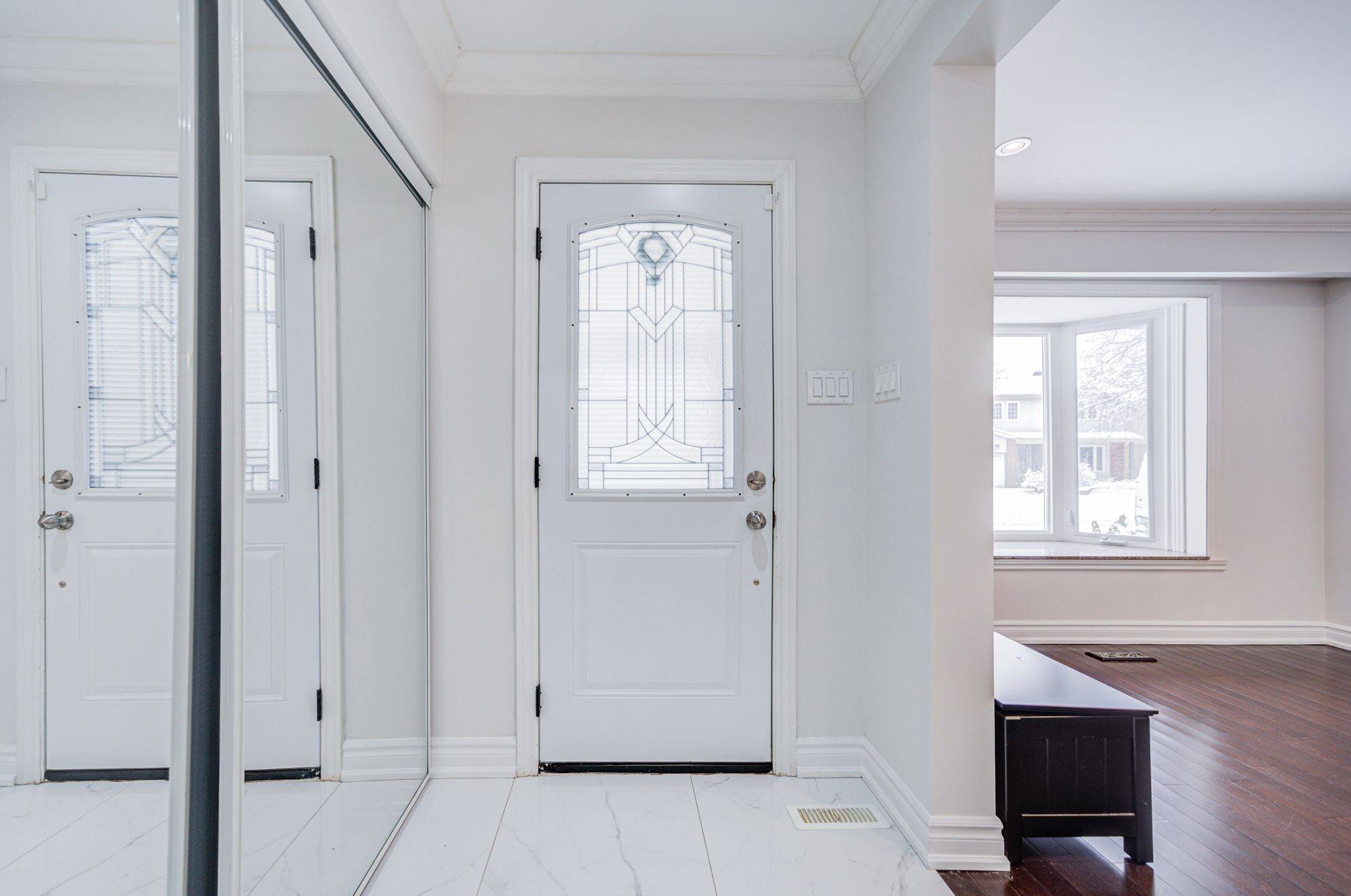 Toronto E05, ON M1W 2W7,26 Longbow SQ