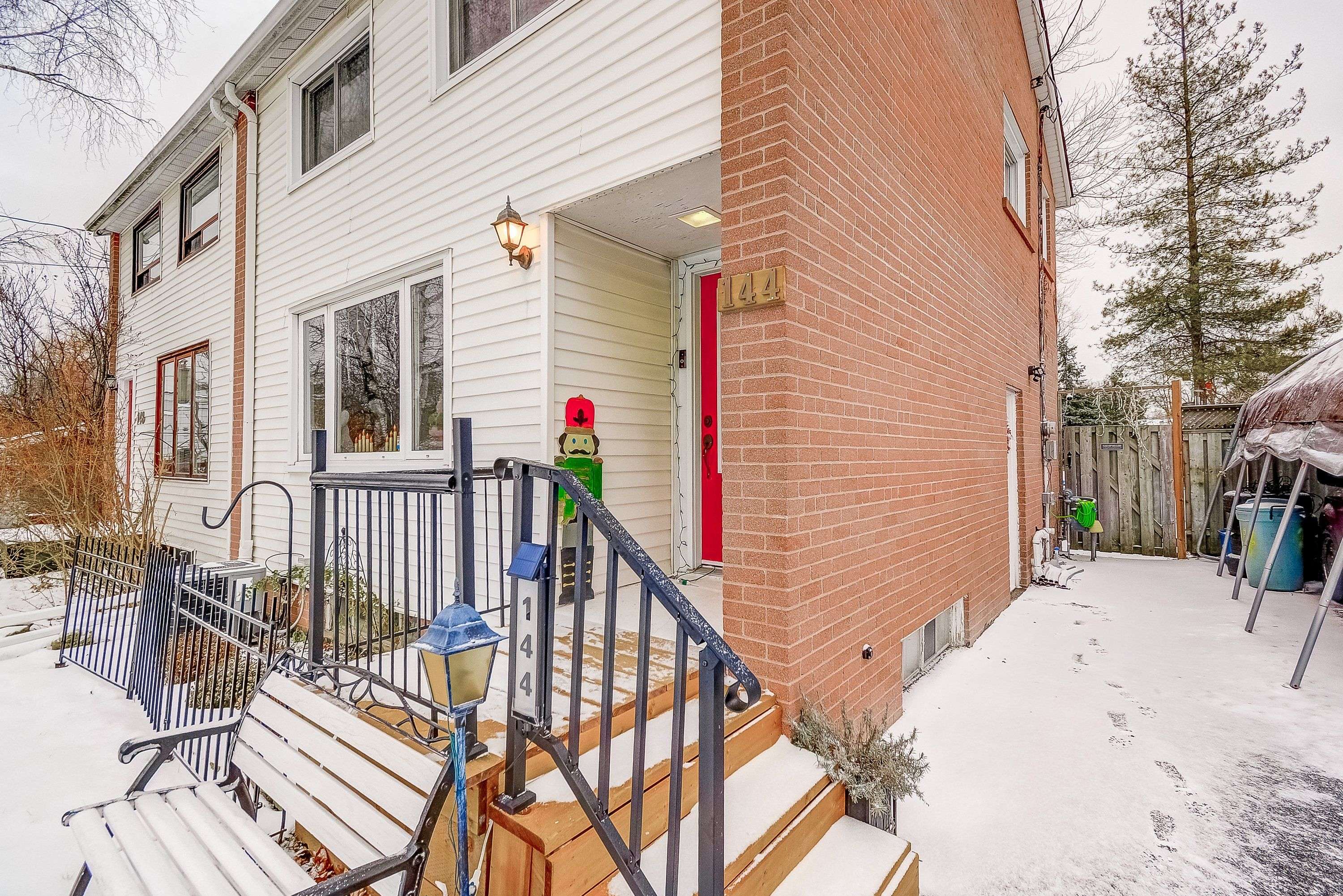 Milton, ON L9T 1B4,144 Heslop RD