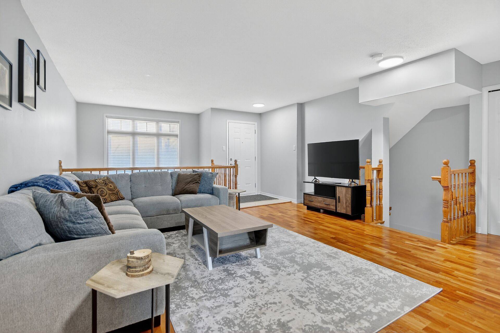 Hunt Club - South Keys And Area, ON K1V 2G5,1512 Walkley RD #104