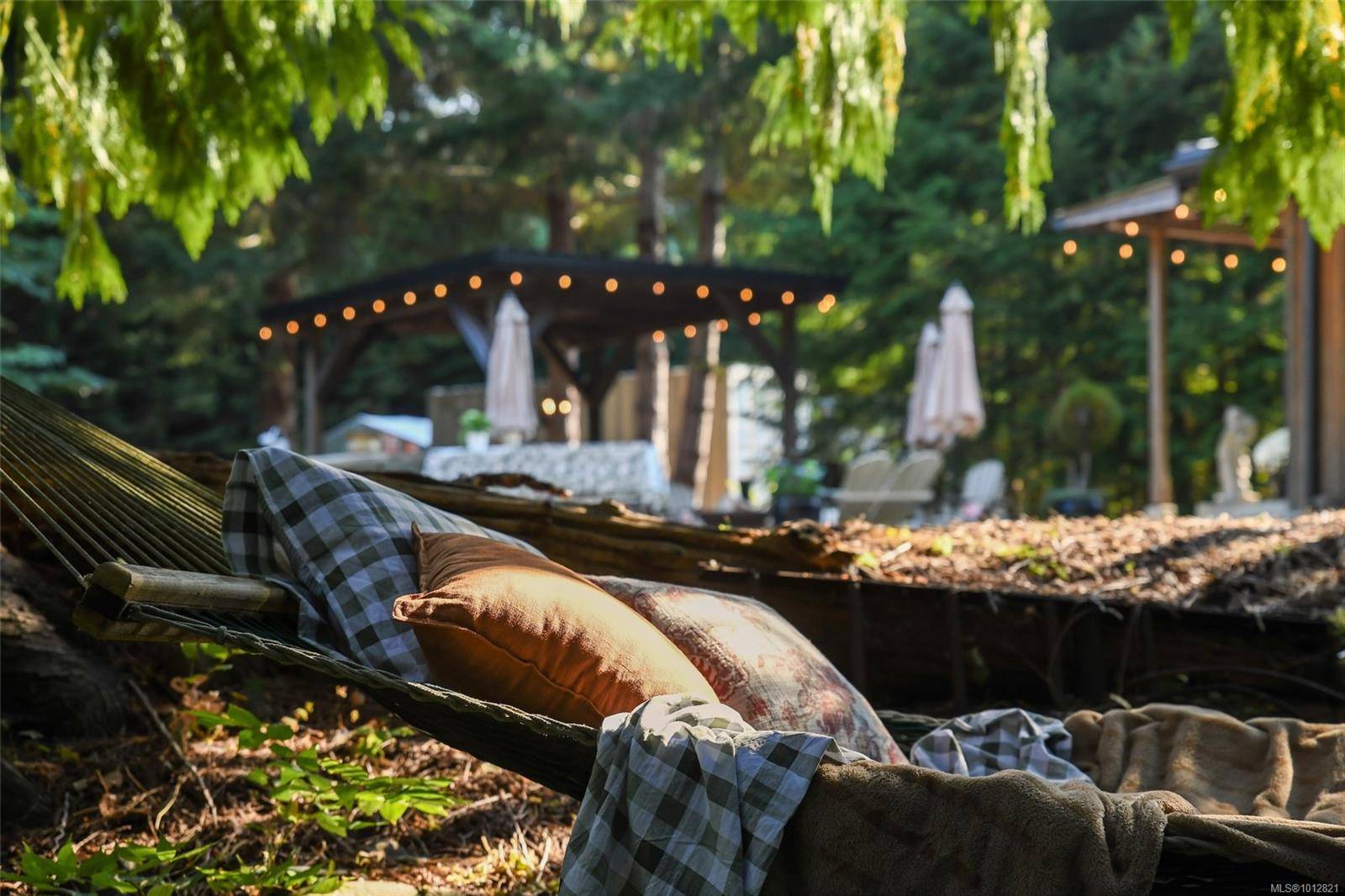 Fanny Bay, BC V0R 1W0,7894 Island Hwy S