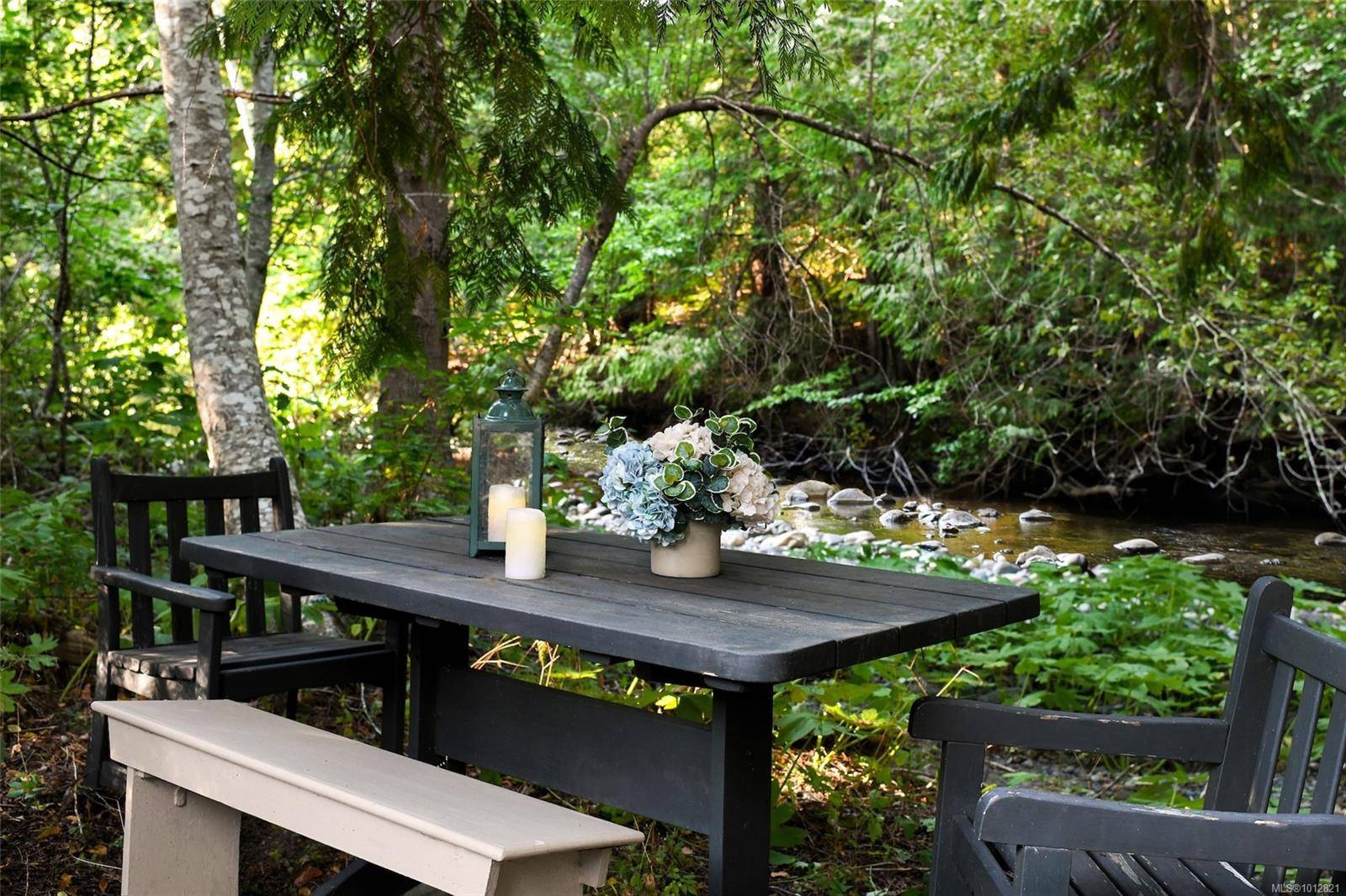 Fanny Bay, BC V0R 1W0,7894 Island Hwy S