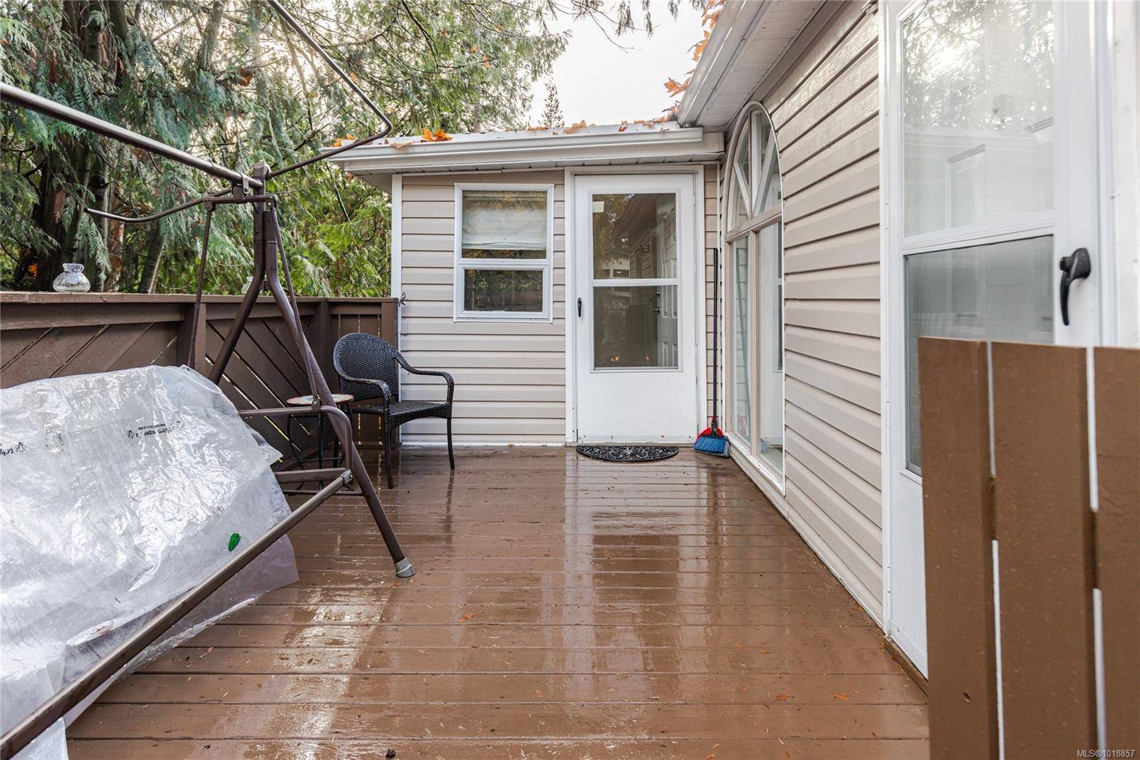 Nanaimo, BC V9R 6N3,25 Maki Rd #37