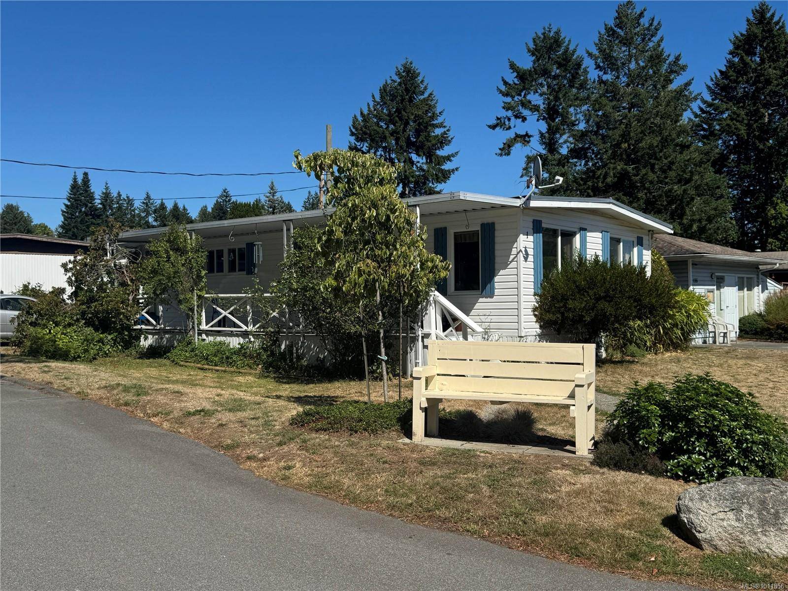 Salt Spring, BC V8K 2T9,135 Brinkworthy Rd #2001