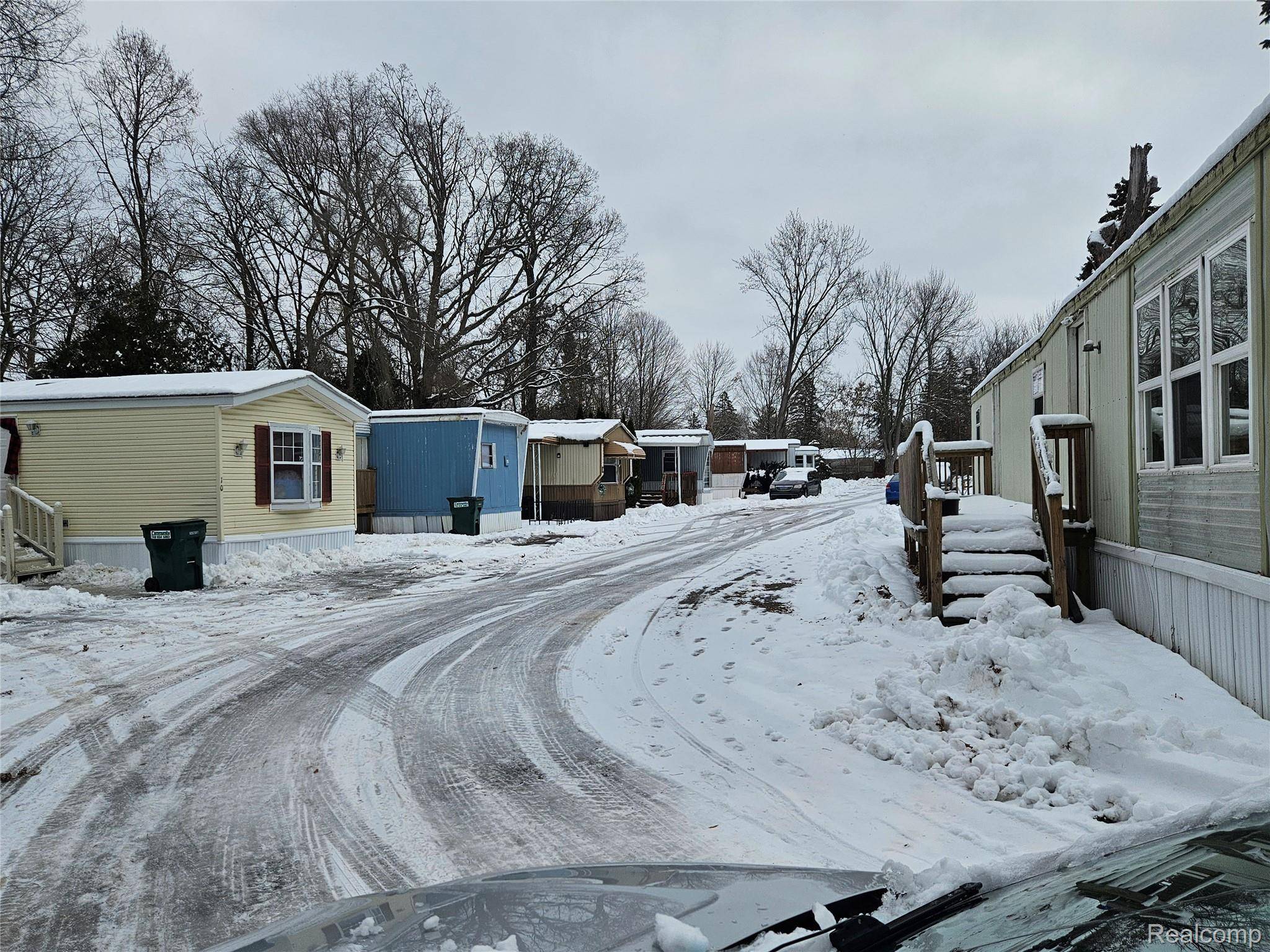 Burton, MI 48509,4403 Davison RD