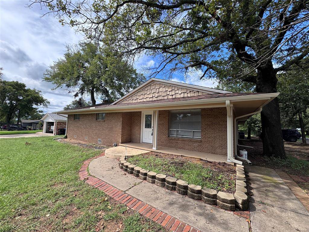 Denison, TX 75020,1601 S Lillis Lane