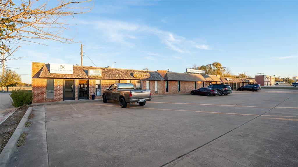 White Settlement, TX 76108,316 N Jim Wright Freeway