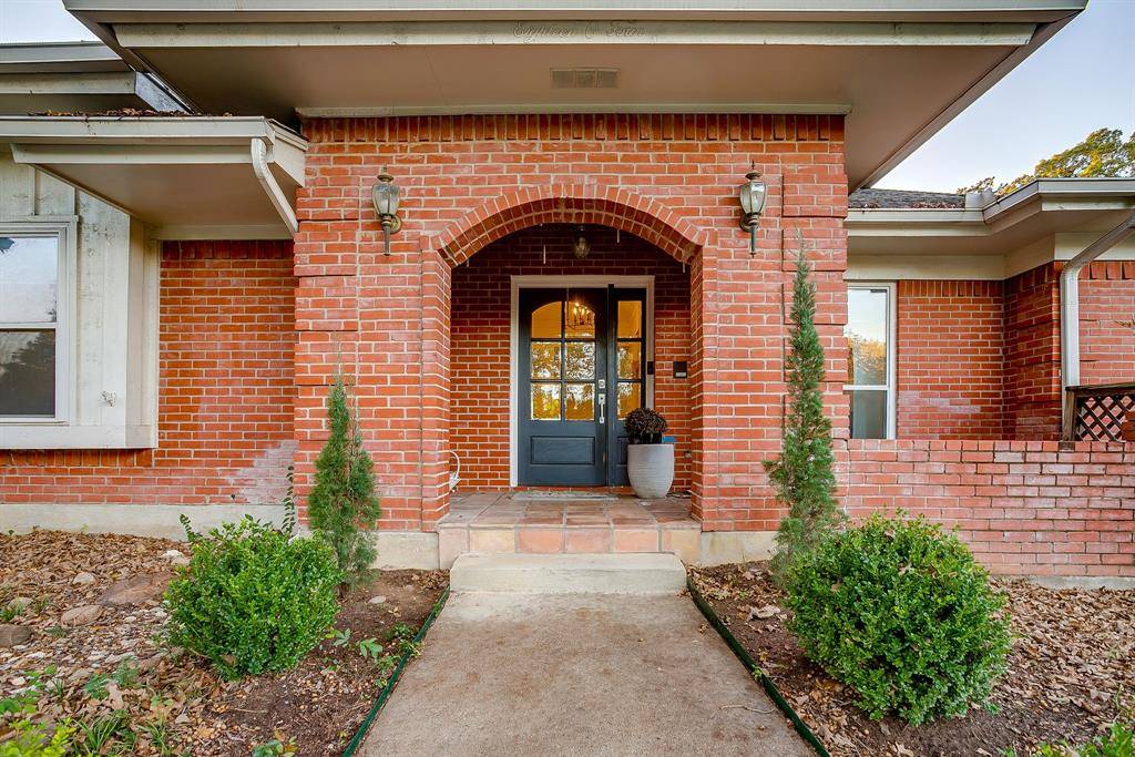 Arlington, TX 76012,1804 Longbranch Court