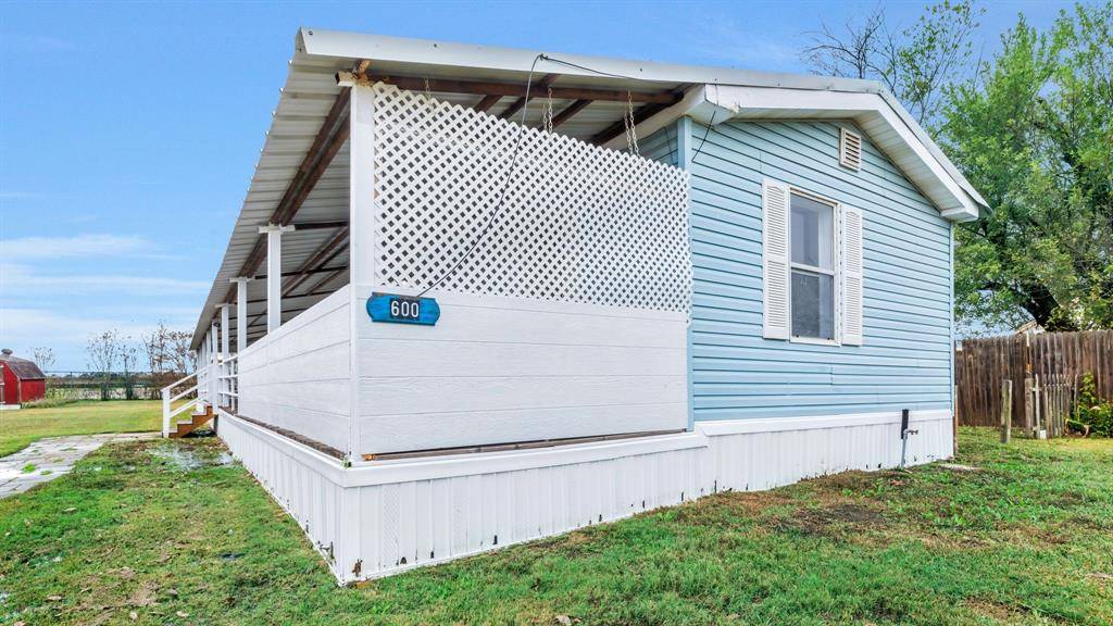 Grandview, TX 76050,600 Mcduff Avenue