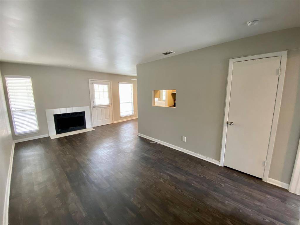 Dallas, TX 75246,4502 Gaston Avenue #322