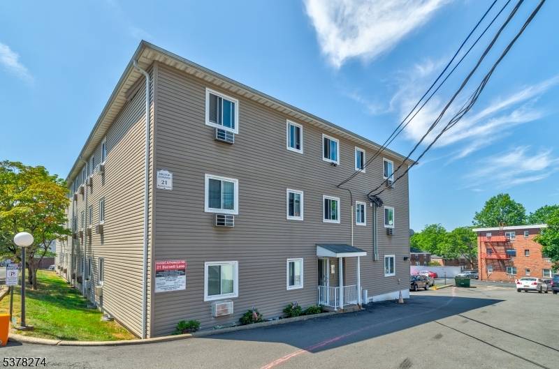 Belleville Twp., NJ 07109,21-29 Barnett Lane U-C16