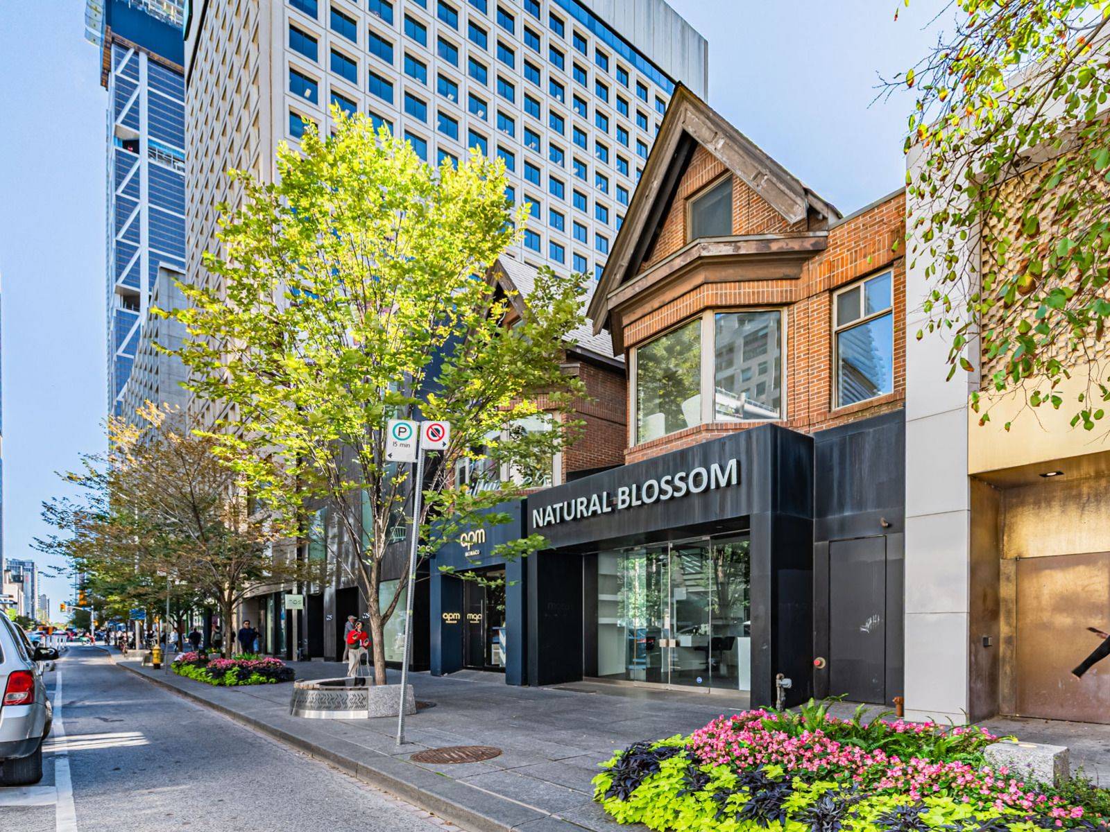 Toronto C01, ON M5S 1M1,89 Bloor ST W