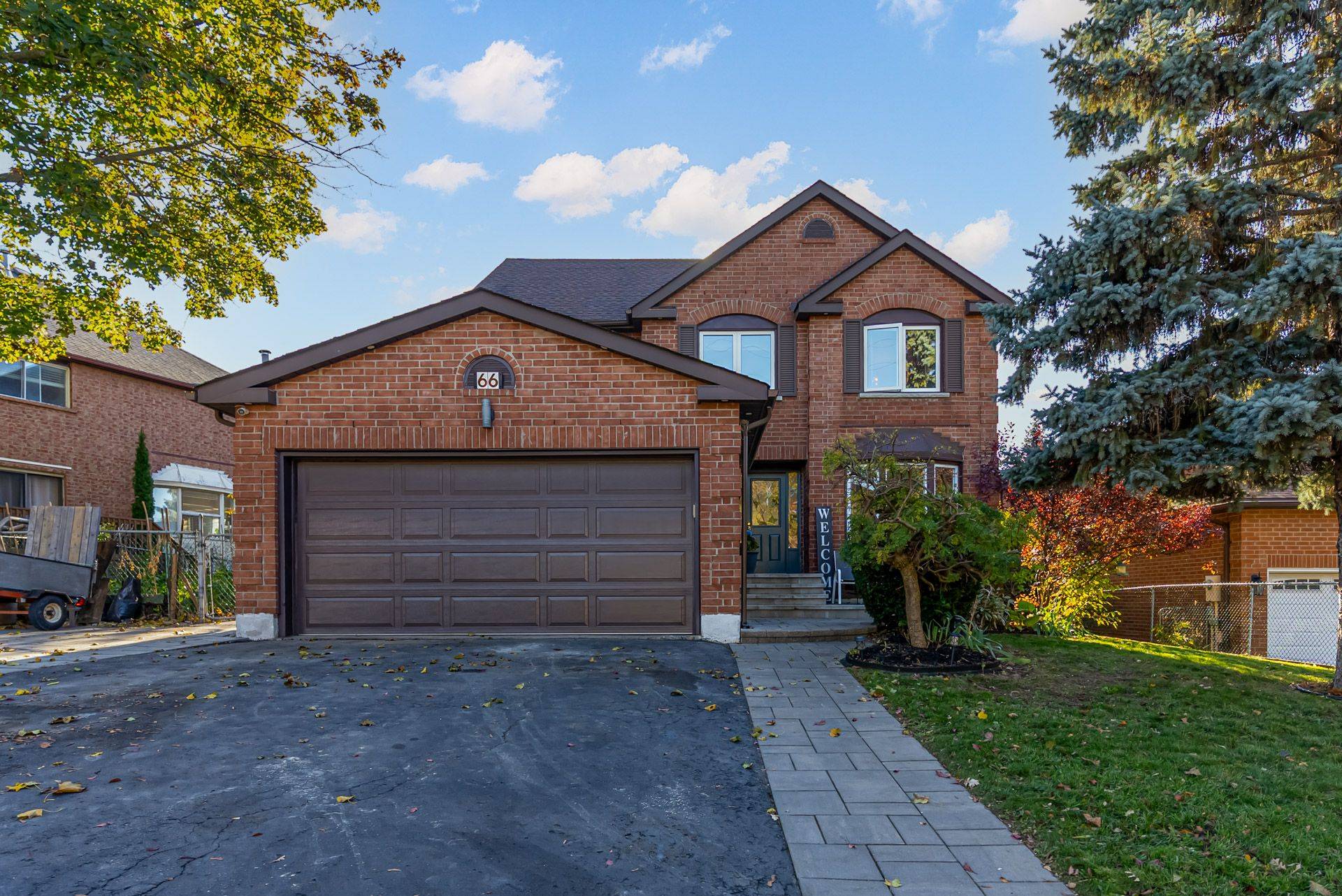 Whitby, ON L1N 7A3,66 Glen Hill DR