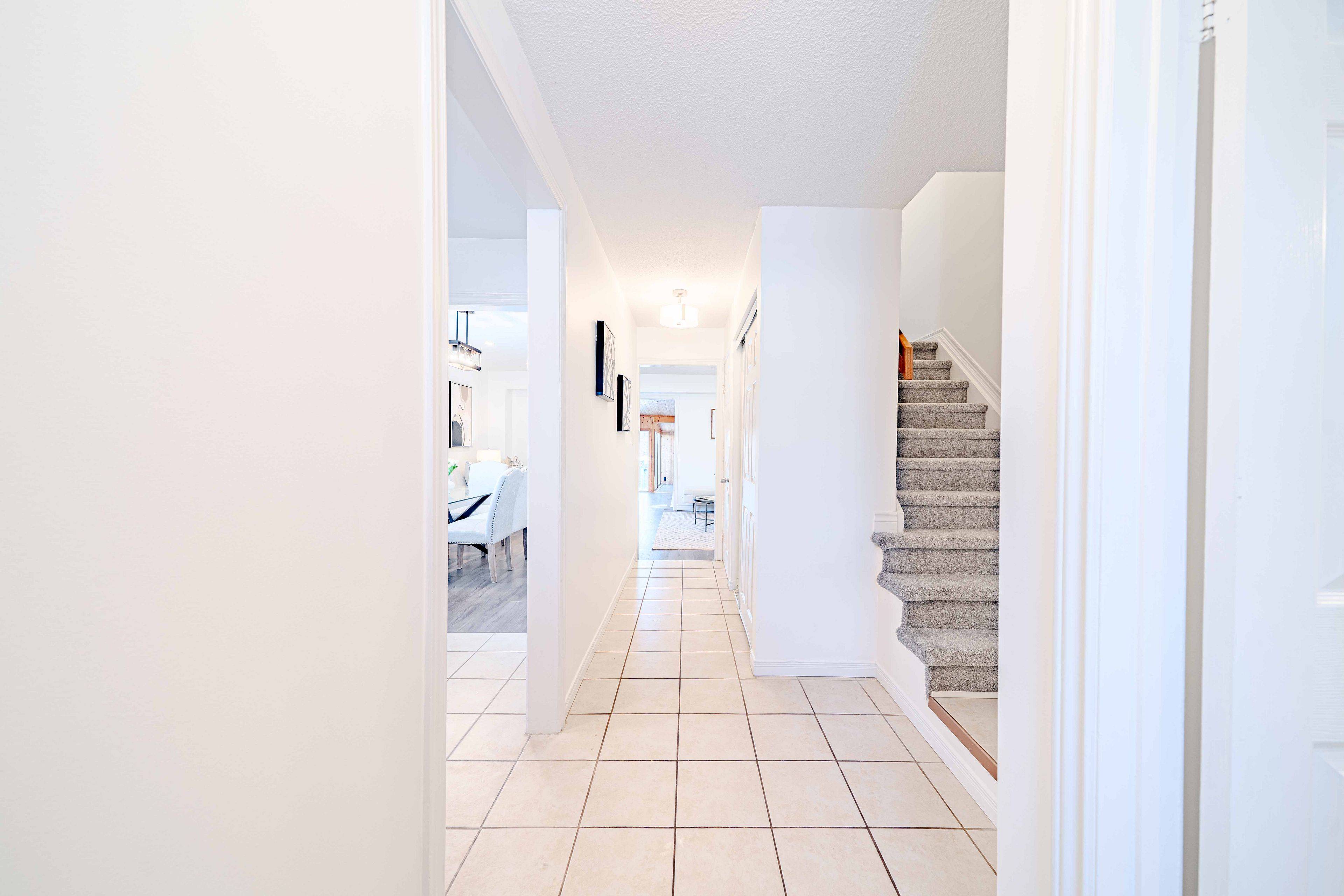 Oshawa, ON L1K 1H6,1347 Astra CT